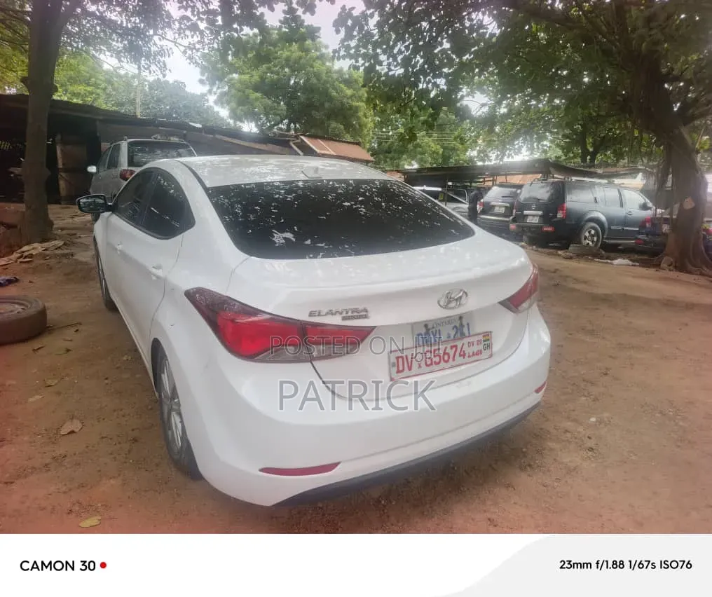 Hyundai Elantra 2014 White