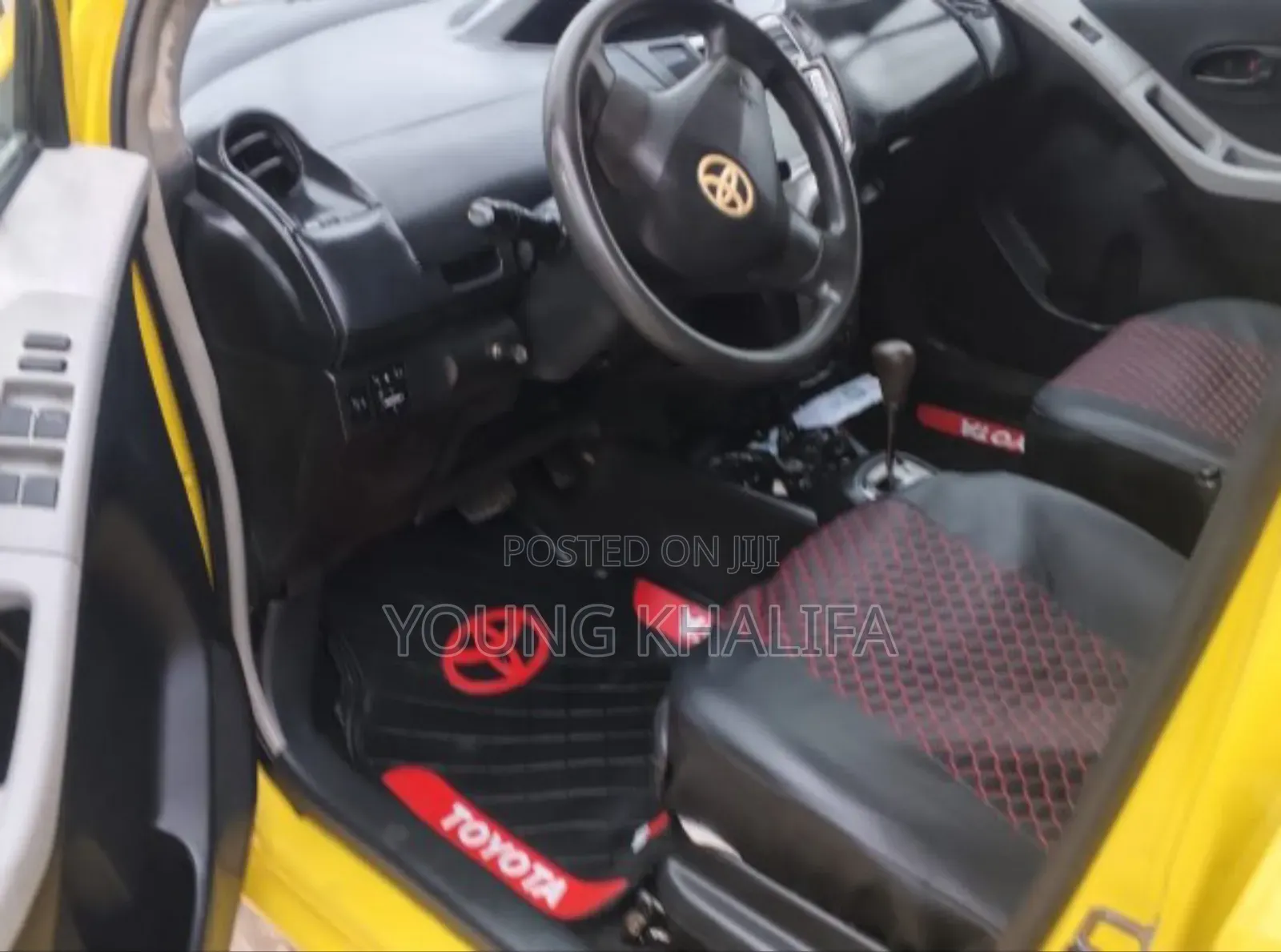 Toyota Vitz 2010 Yellow