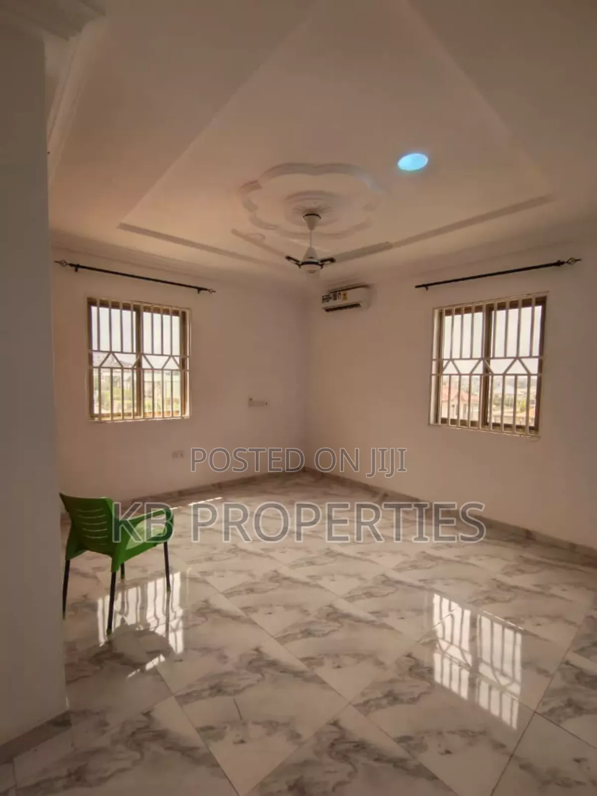 4bdrm House in Kb Properties, Baatsona Total for sale