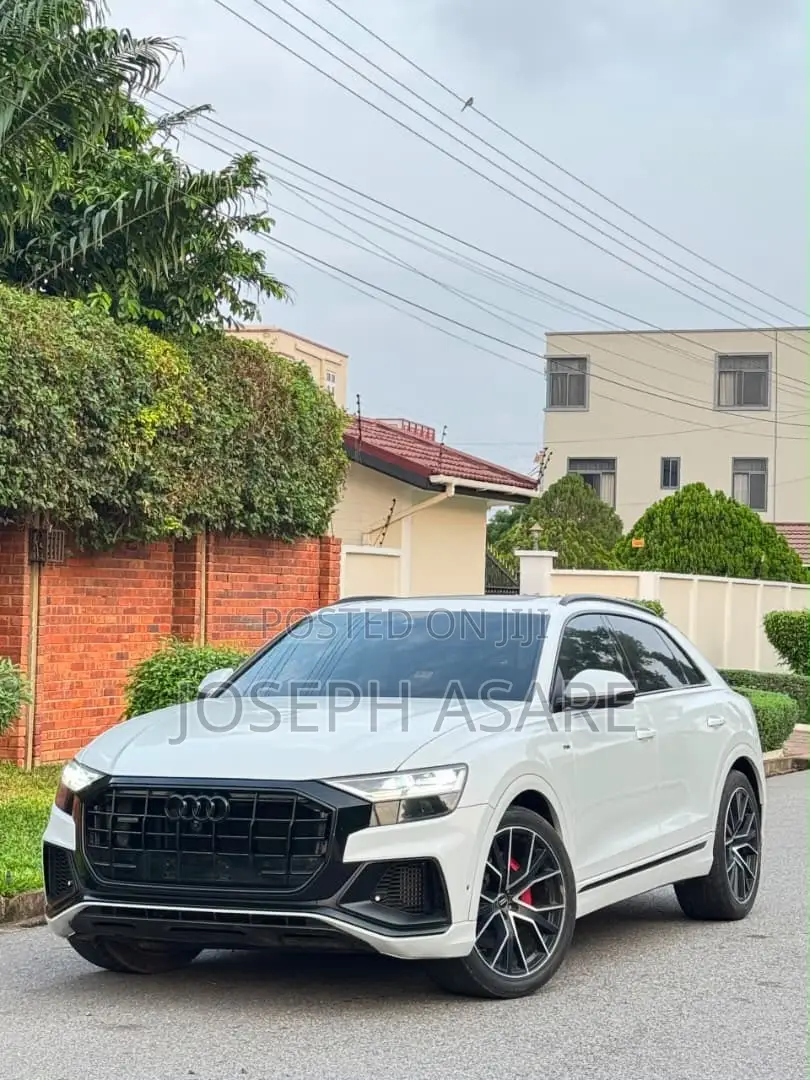 Audi Q8 2021 White