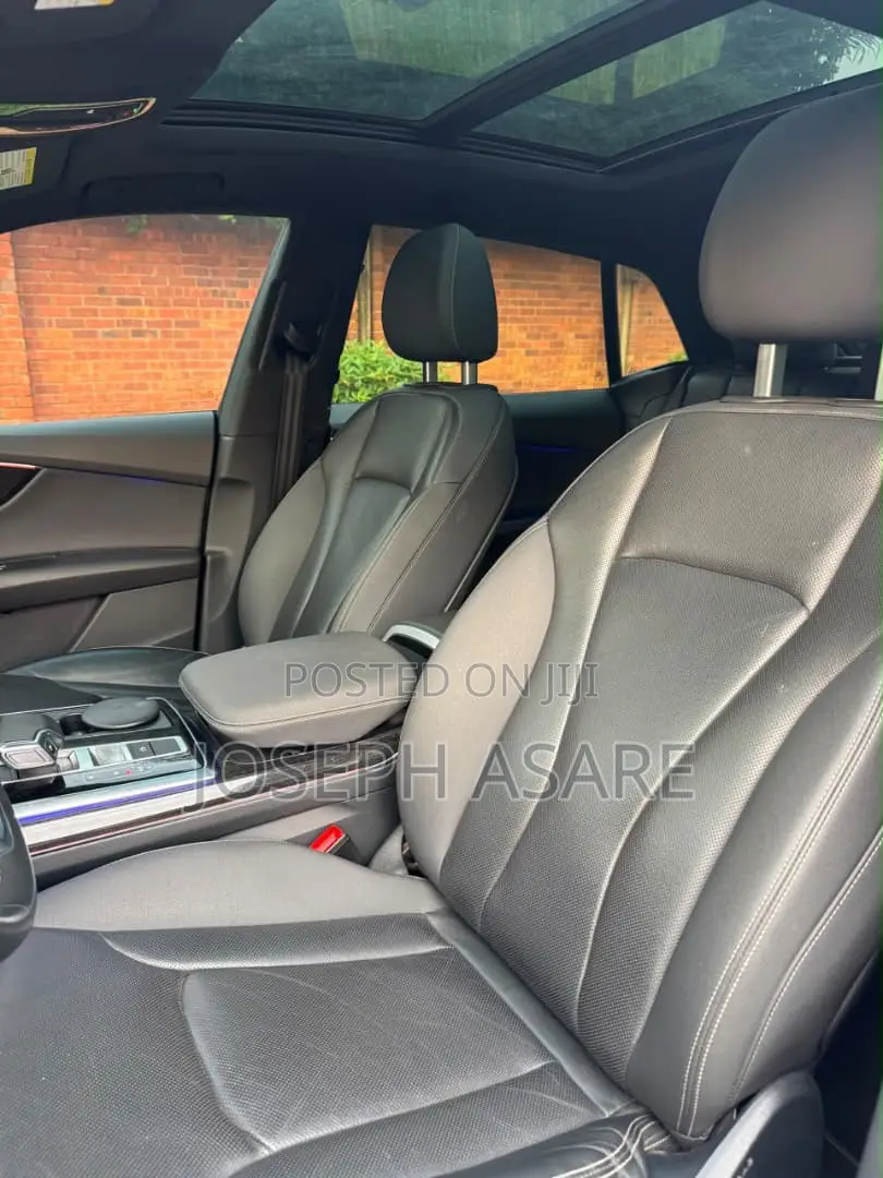 Audi Q8 2021 White