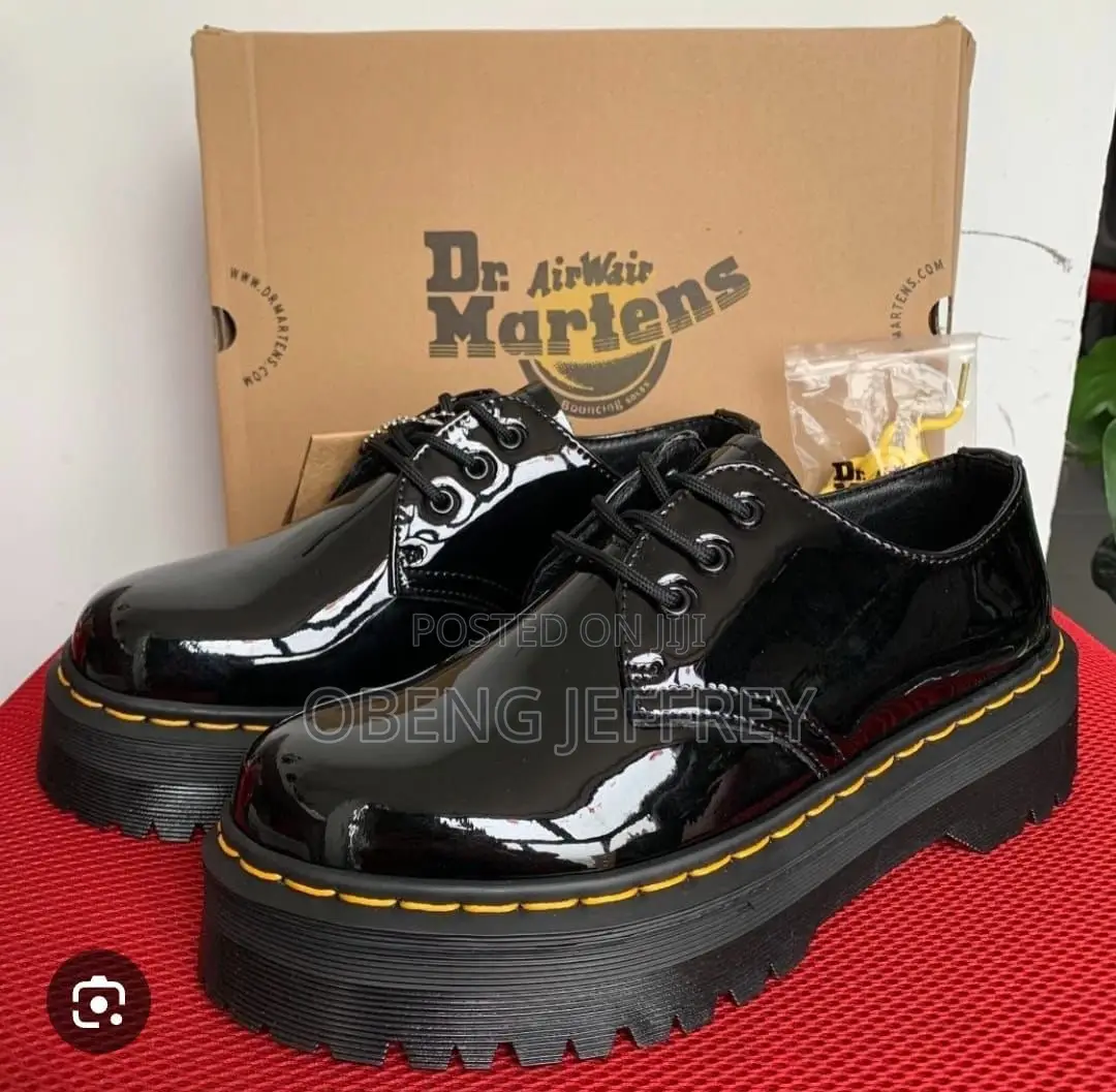 Original Dr Martens Derby Shoe Black in Varieties