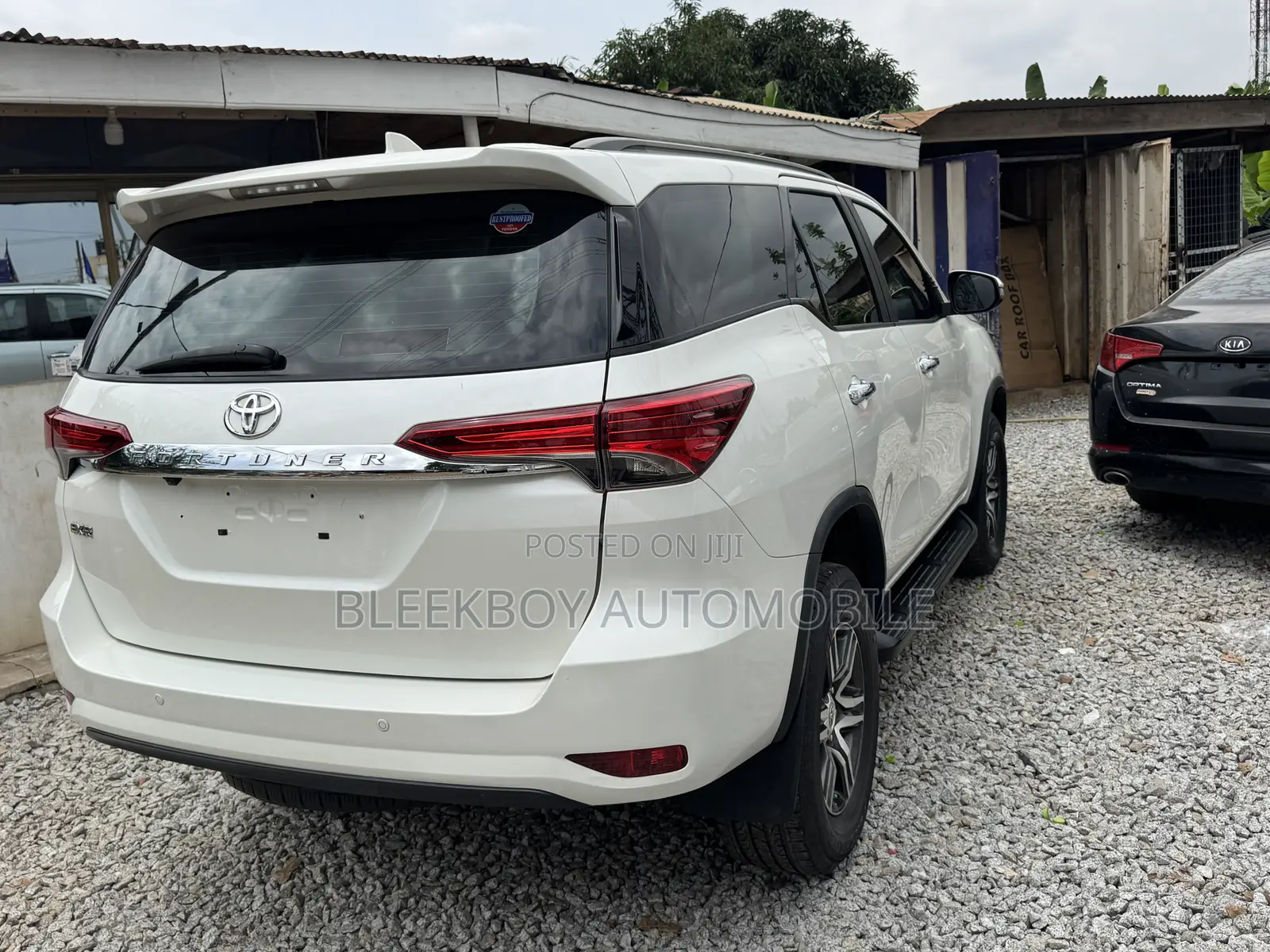 Toyota Fortuner 2.7 AWD 2019 White