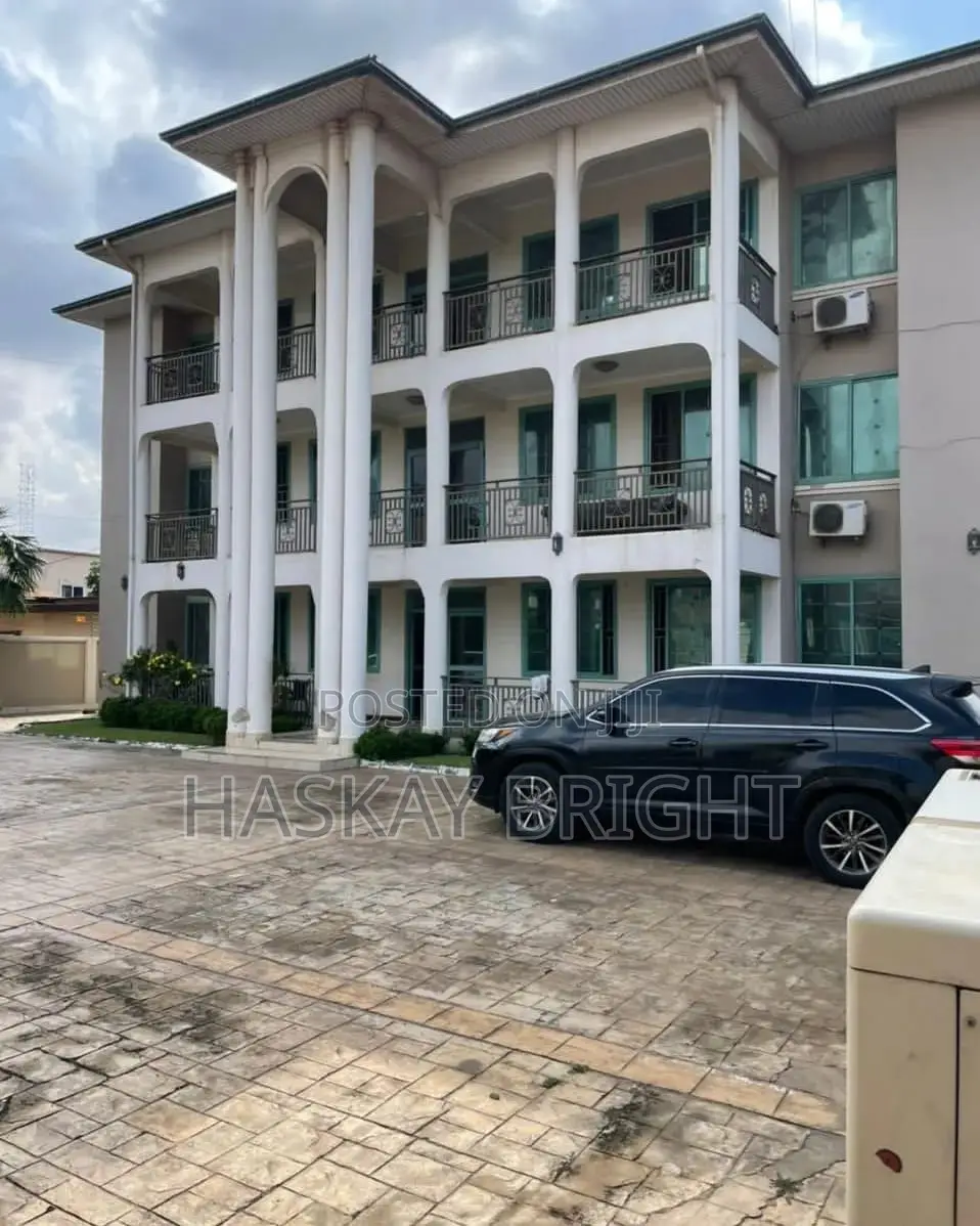 3bdrm Apartment in Madina for rent