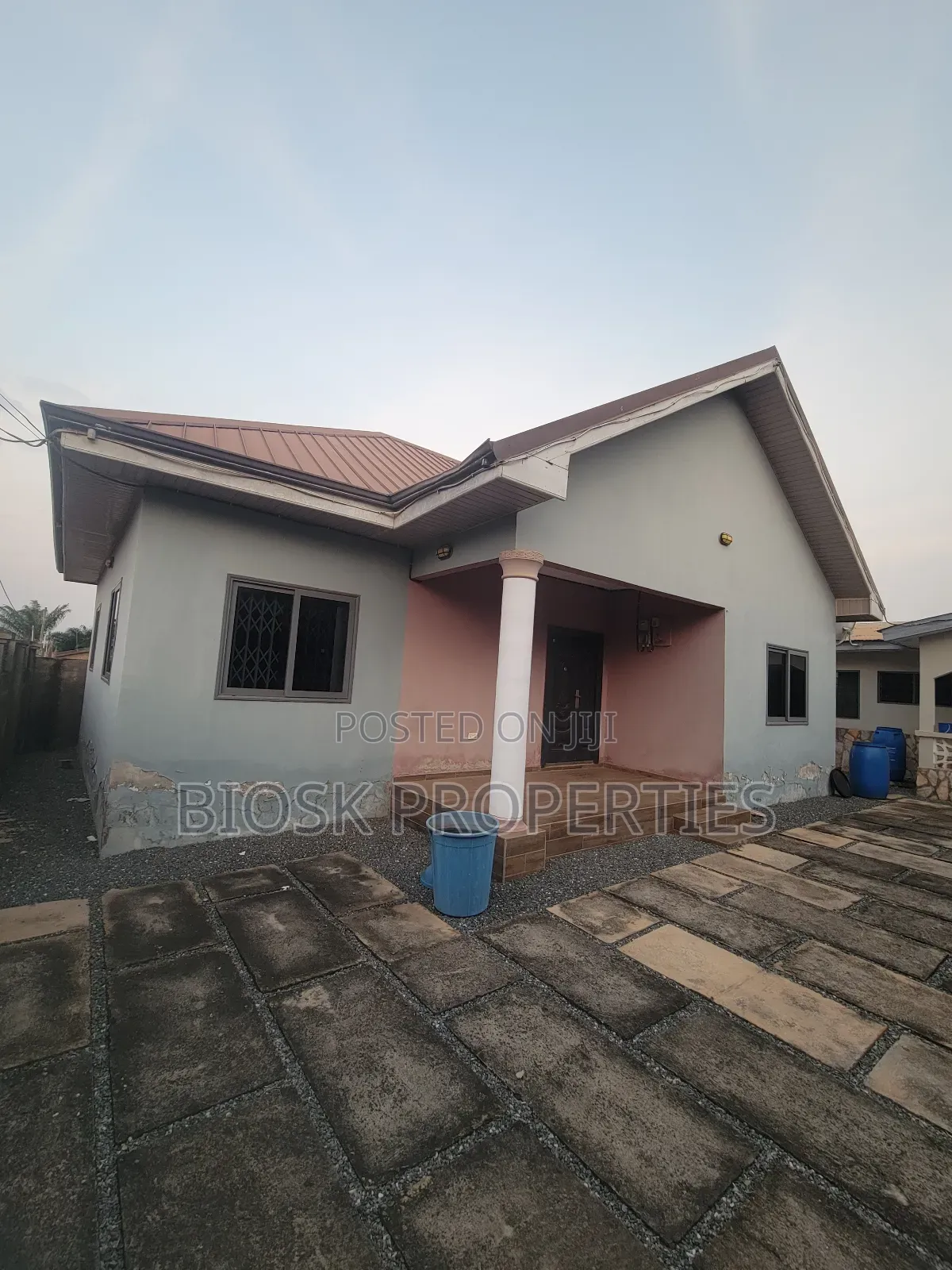 3bdrm House in Biosk Properties, Pentecost for rent