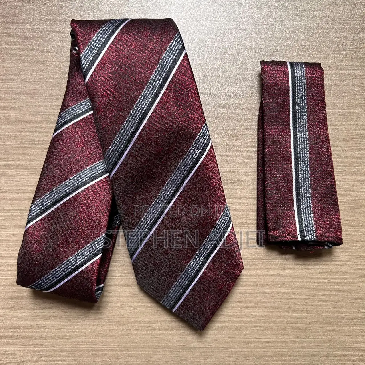 Flying Tie With Pocket Square