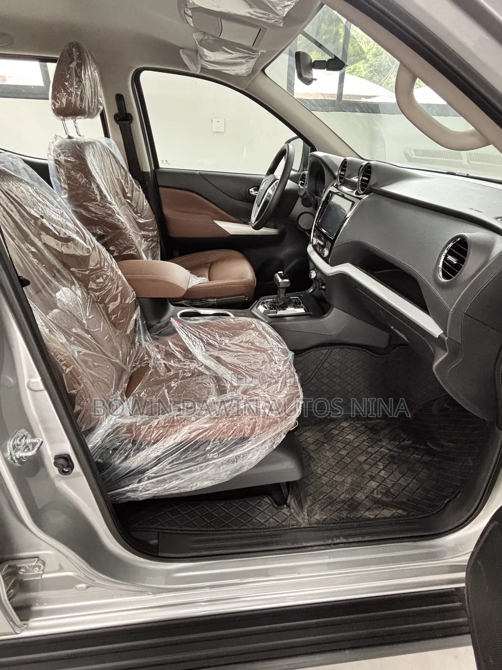 New Nissan Pick-Up 2025 Silver