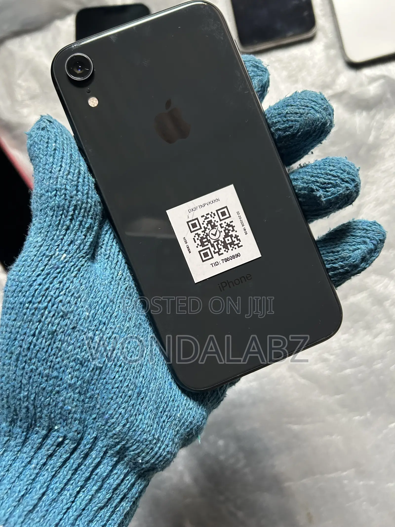 Apple iPhone SE 64 GB Black