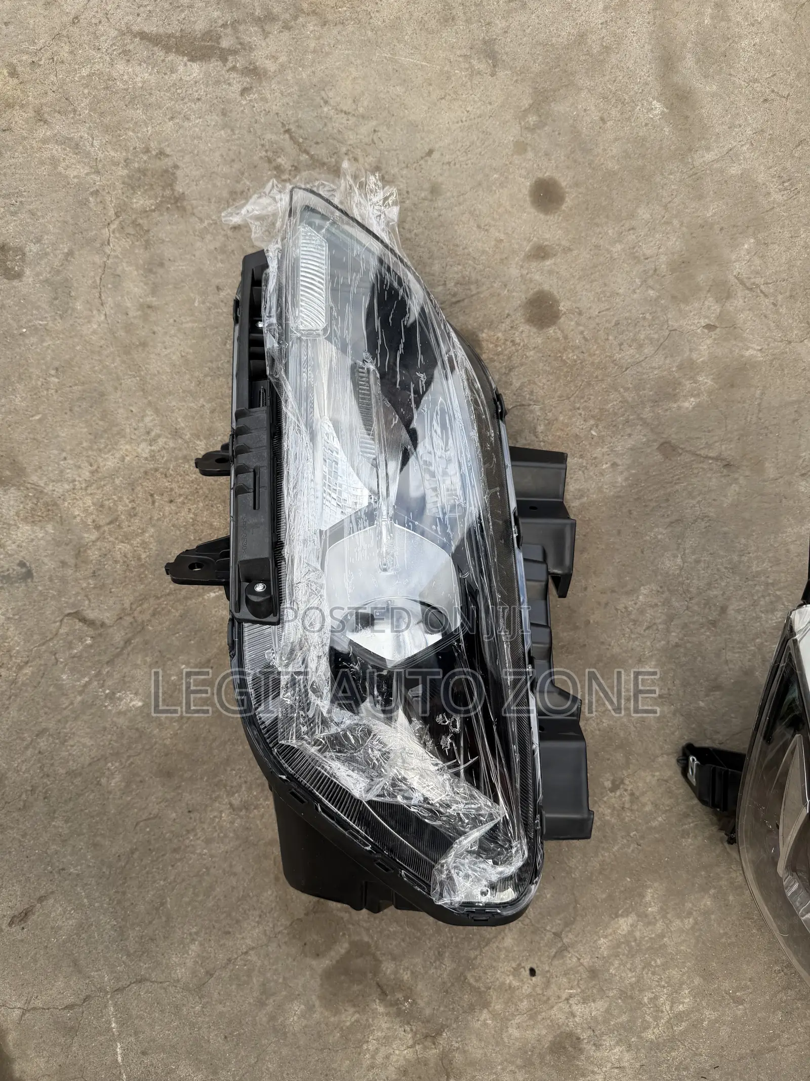Hyundai Kona 2021,2022,2023, Headlight Available