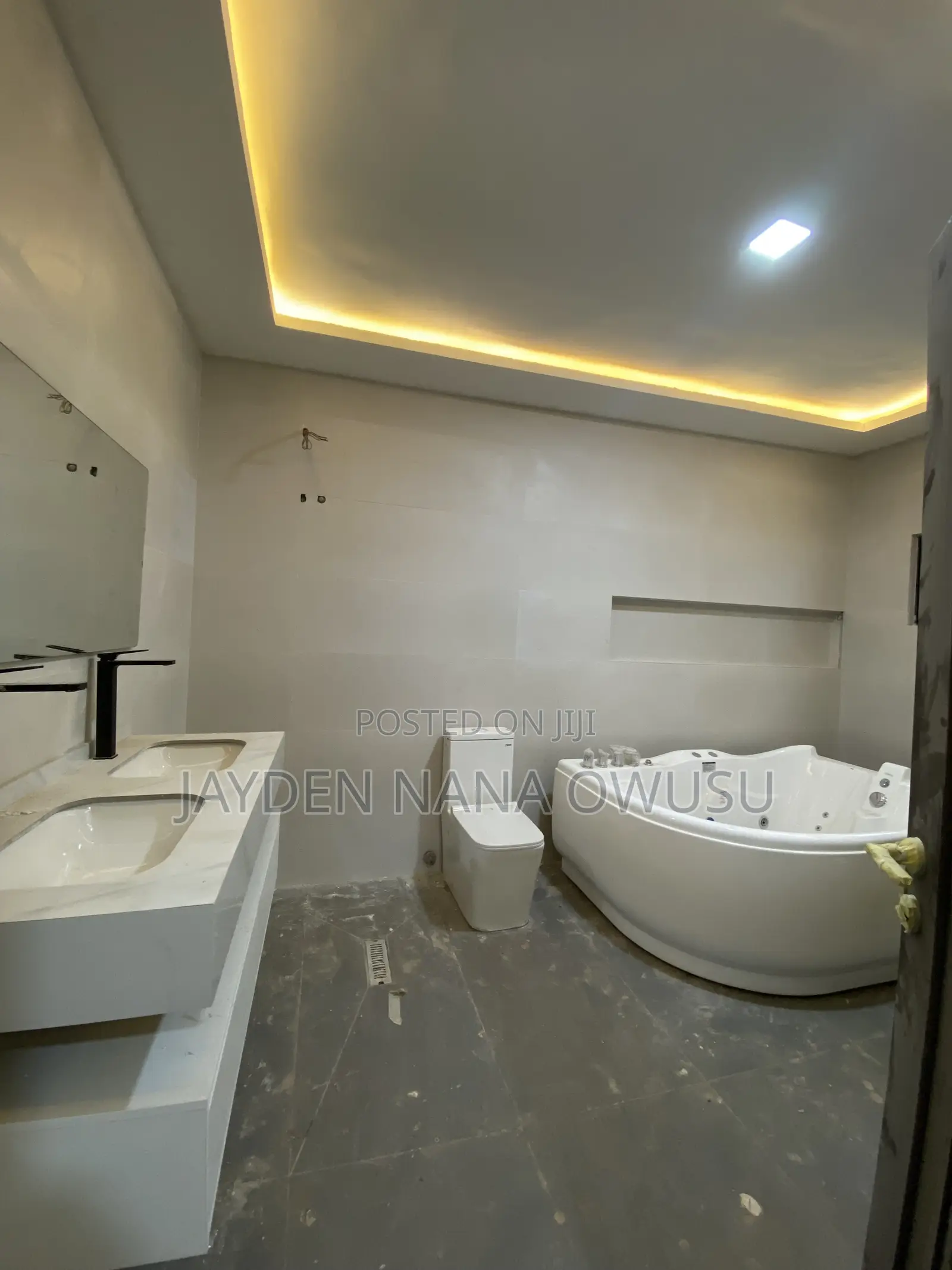 3bdrm House in Lashibi, Sakumono for sale
