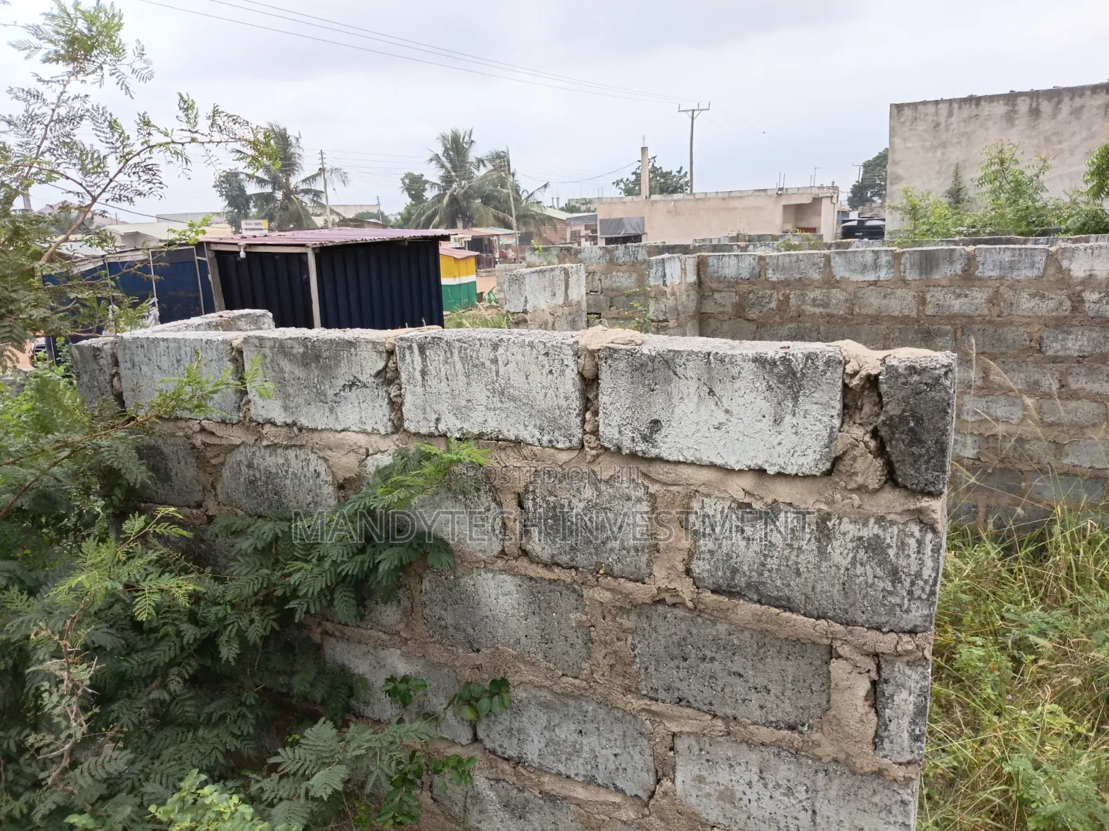 Roadside Property Kubekrom- Katamanso
