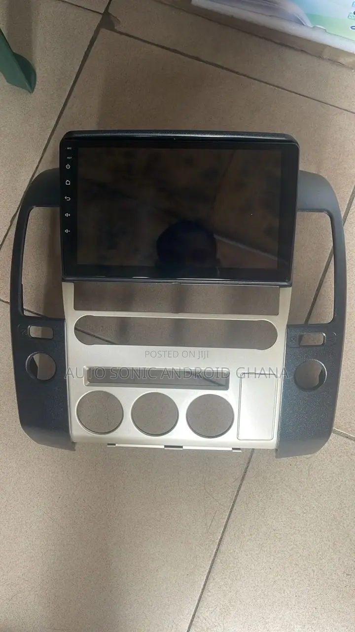 Nissan Pathfinder/Navara/Frontier 2010 Android Infotainment Upgrade Sc