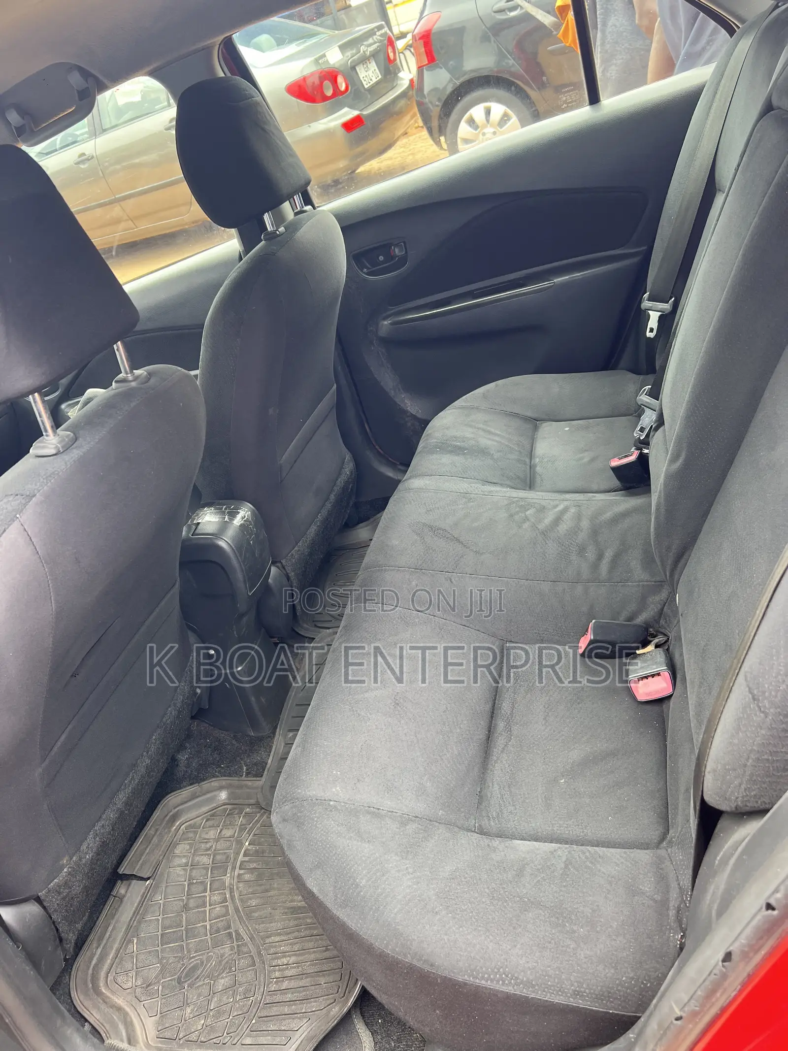 Toyota Yaris 2010 Red