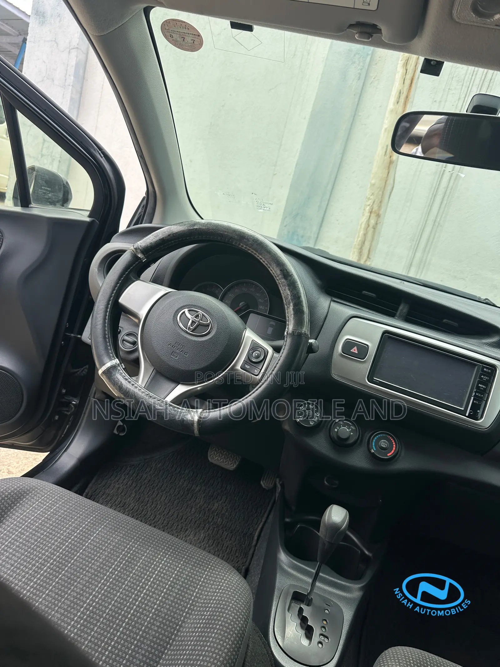 Toyota Vitz 2014 Black