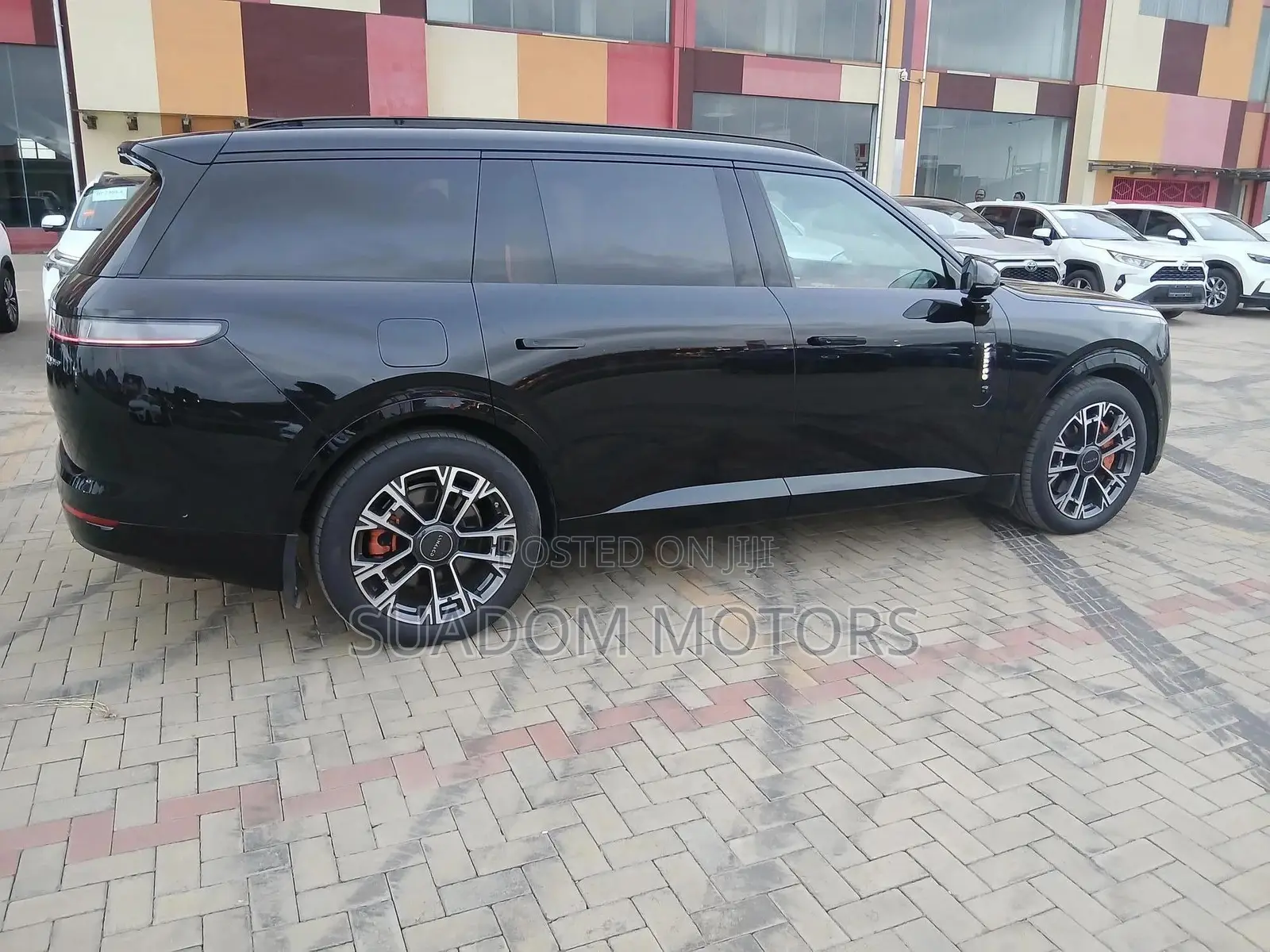 New Lynk & Co 900 2025 Black
