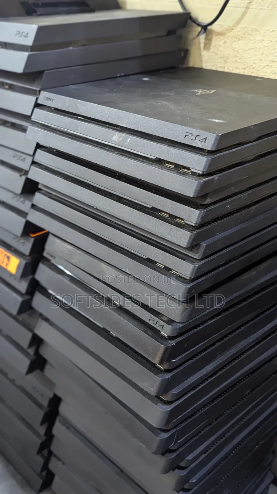 Lots of Clean PS4 Standards for Sale. Payment on Delivery Available.