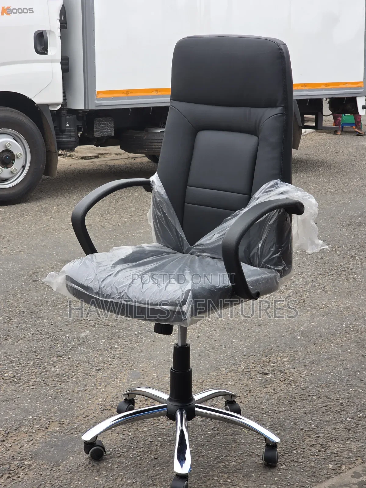 Executive Leather High-Back Swivel Chair