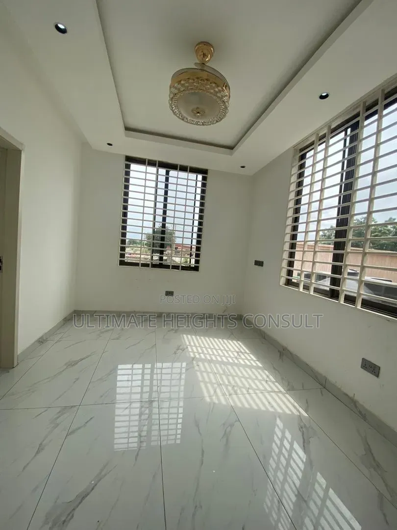 4bdrm House in Ogbojo, American House for sale