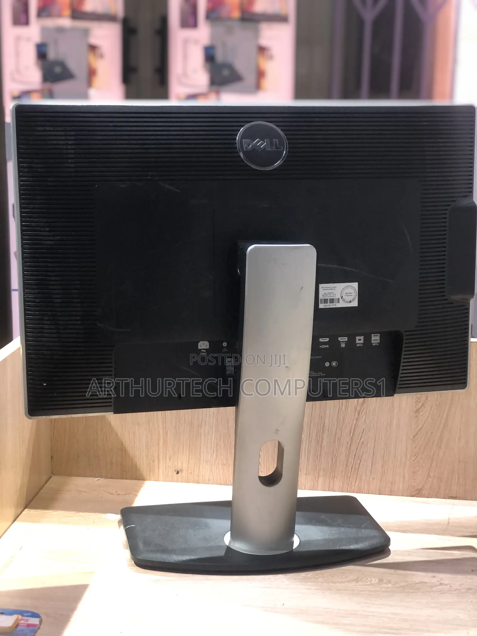 Dell Ultrasharp Monitor U2413F