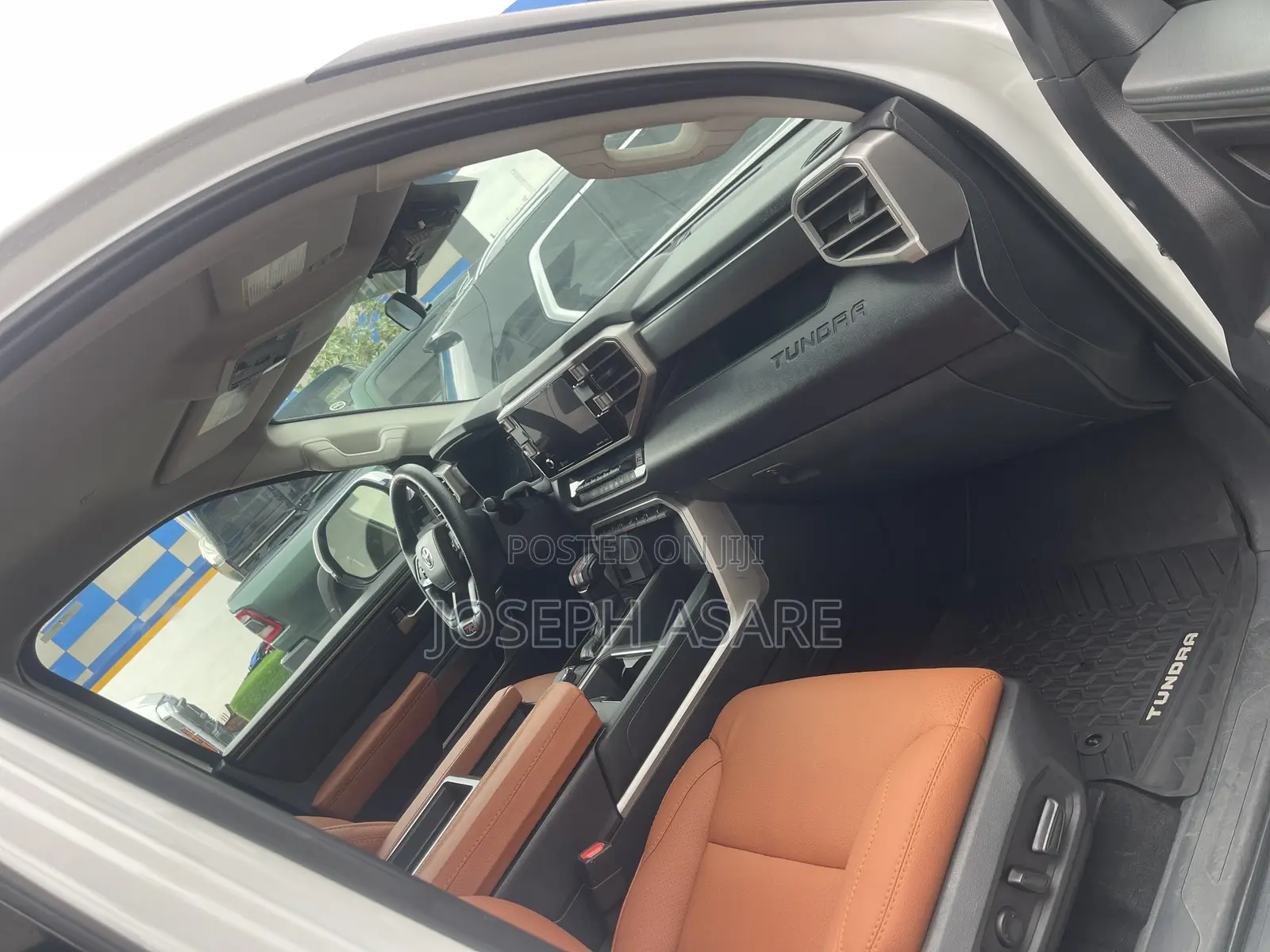 Toyota Tundra 2024 White