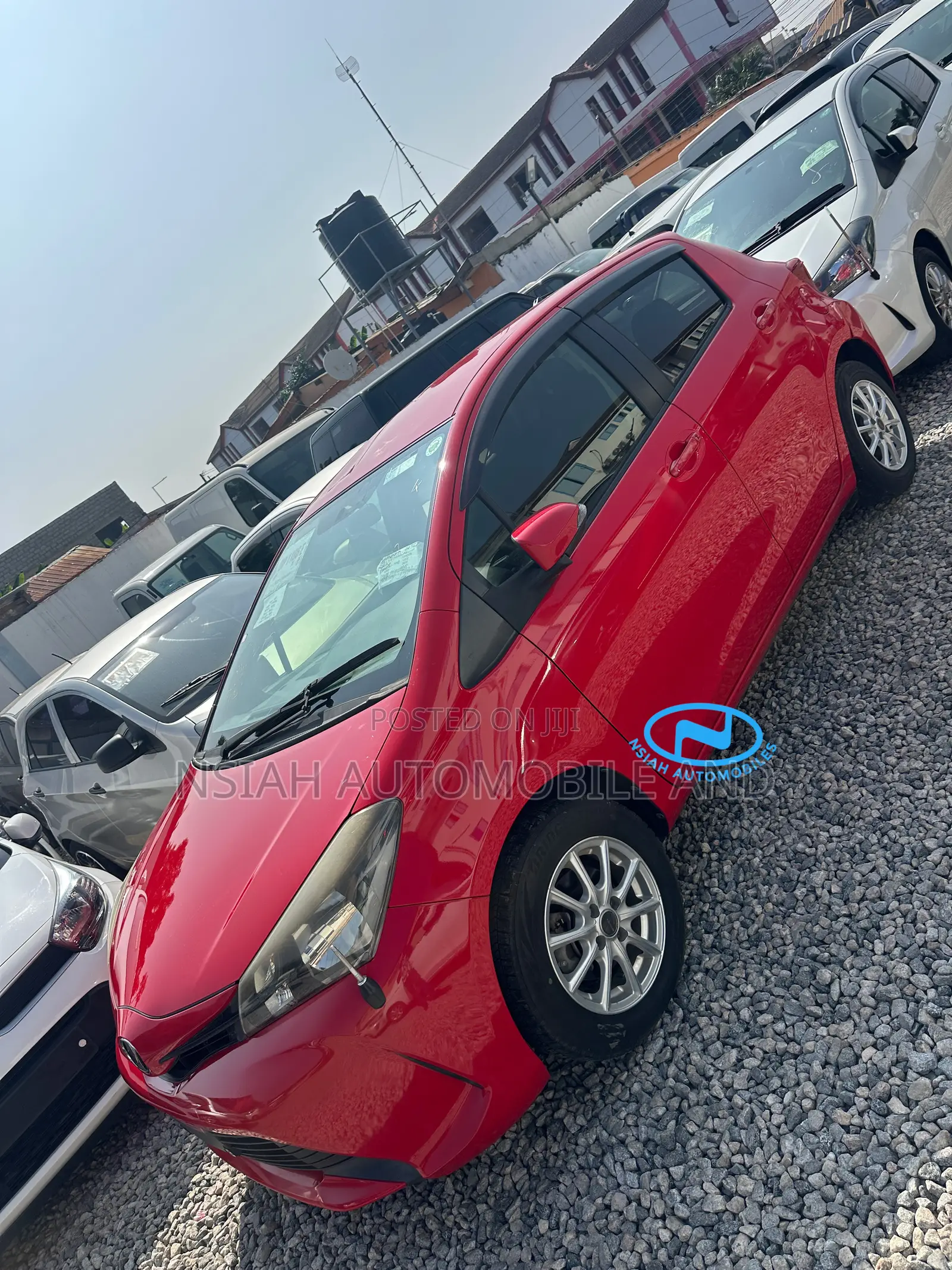 Toyota Vitz 2015 Red