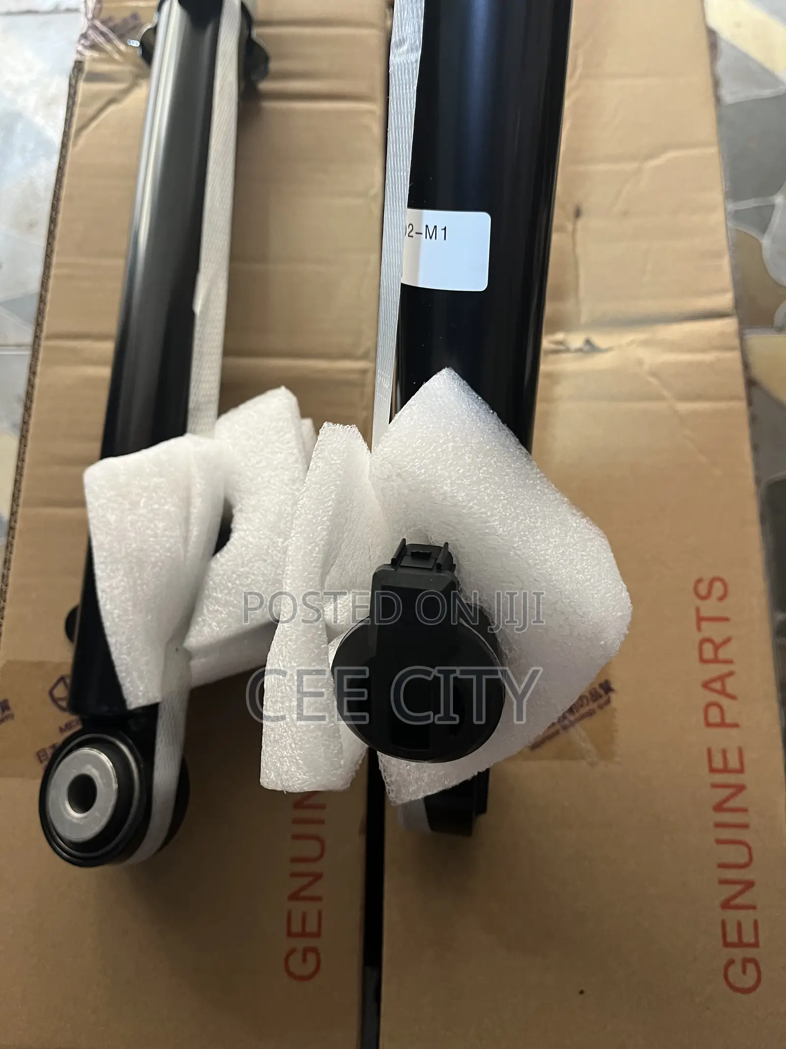 Honda Accord 2018-2023 Back Shock Absorbers With Electronic Sensors