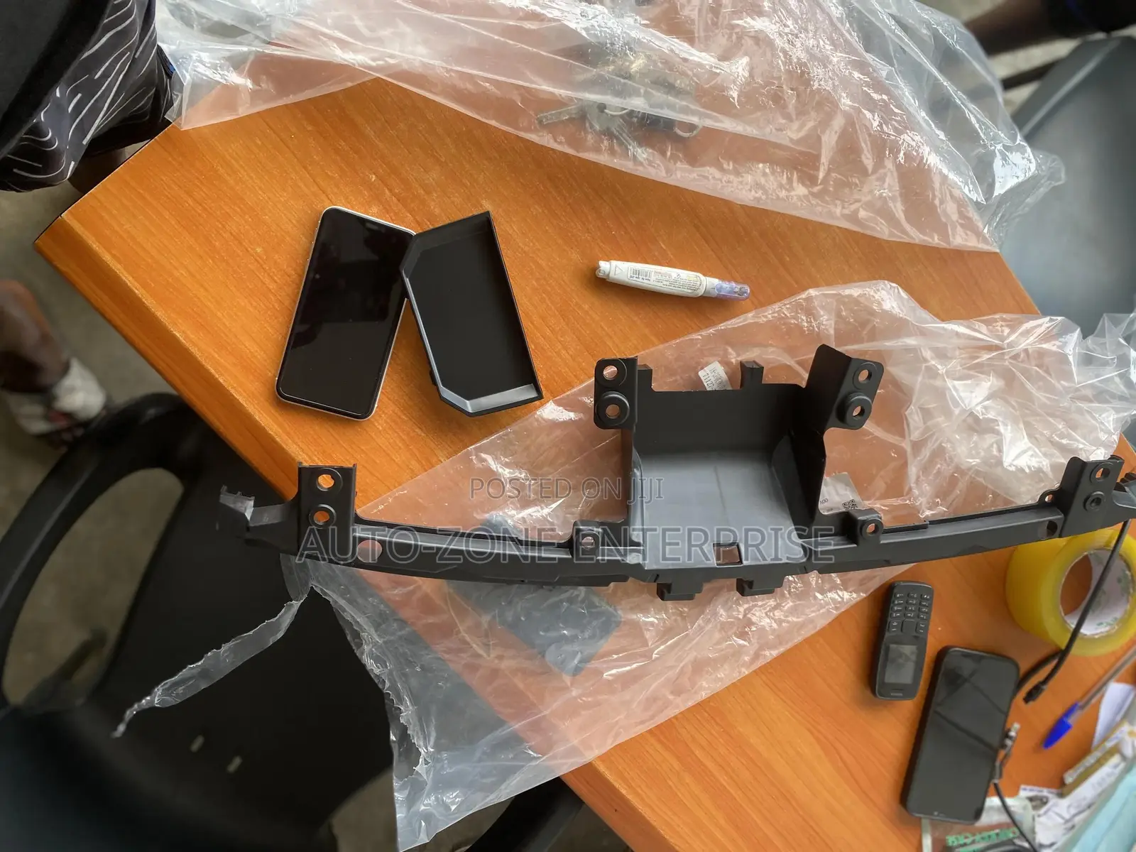 Honda CRV 2017 2018 2019 Grille Bracket