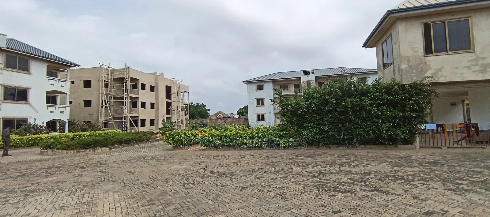 3bdrm Apartment in Adjiringanor 69, Adjiriganor for sale