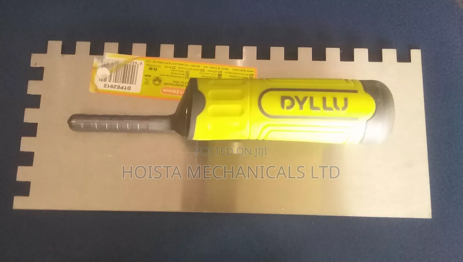 Plastering Trowel With Teeth