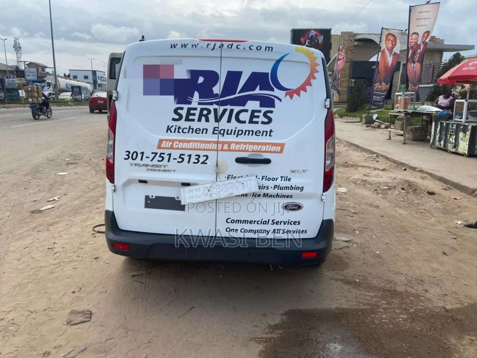 Ford Transit-350 2015 White