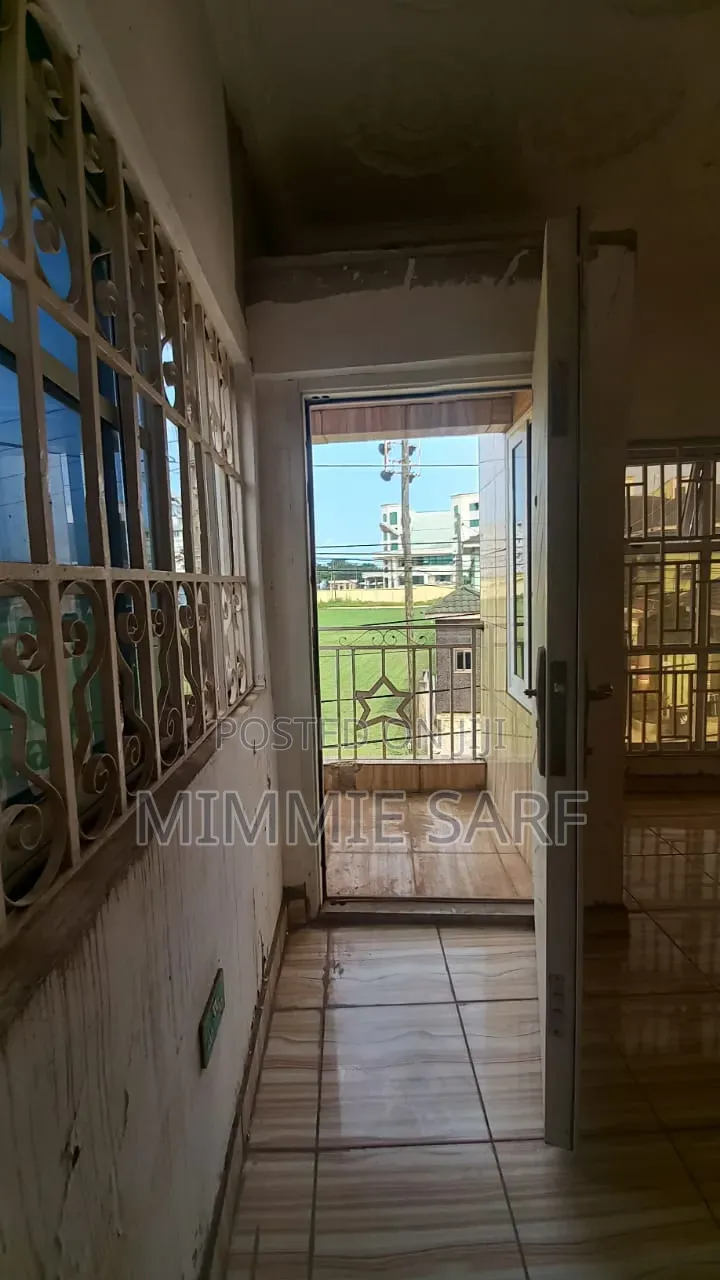 Chamber and Hall at Westland