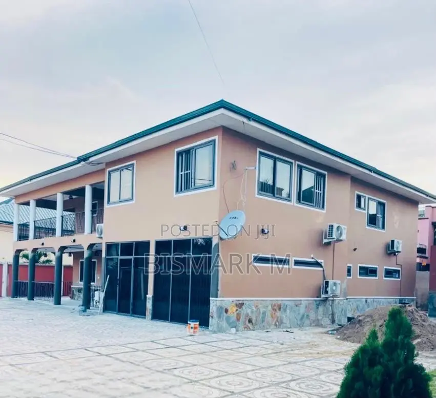 4bdrm House in East Legon for rent