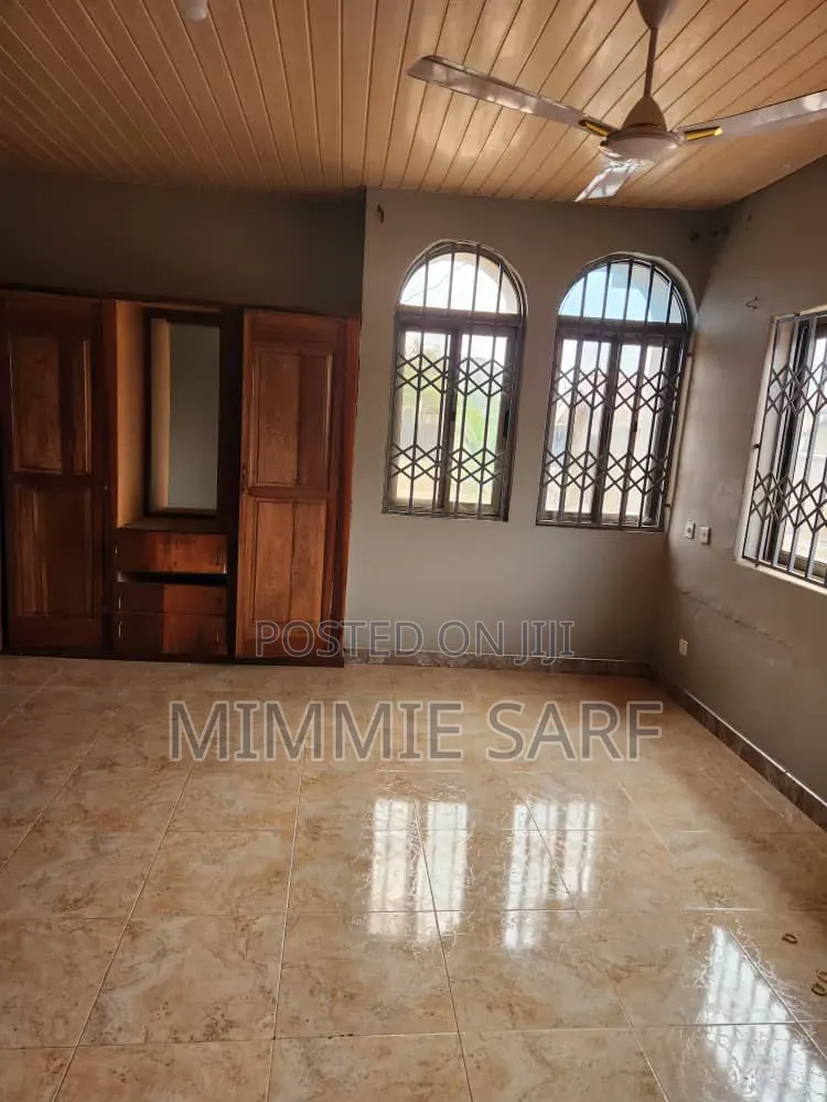 4bdrm House in Mari Keyrealty, Commandos for sale