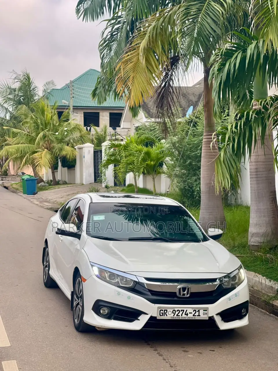 Honda Civic EX-L w/Navi 4dr Hatchback (1.5L 4cyl) 2017 White