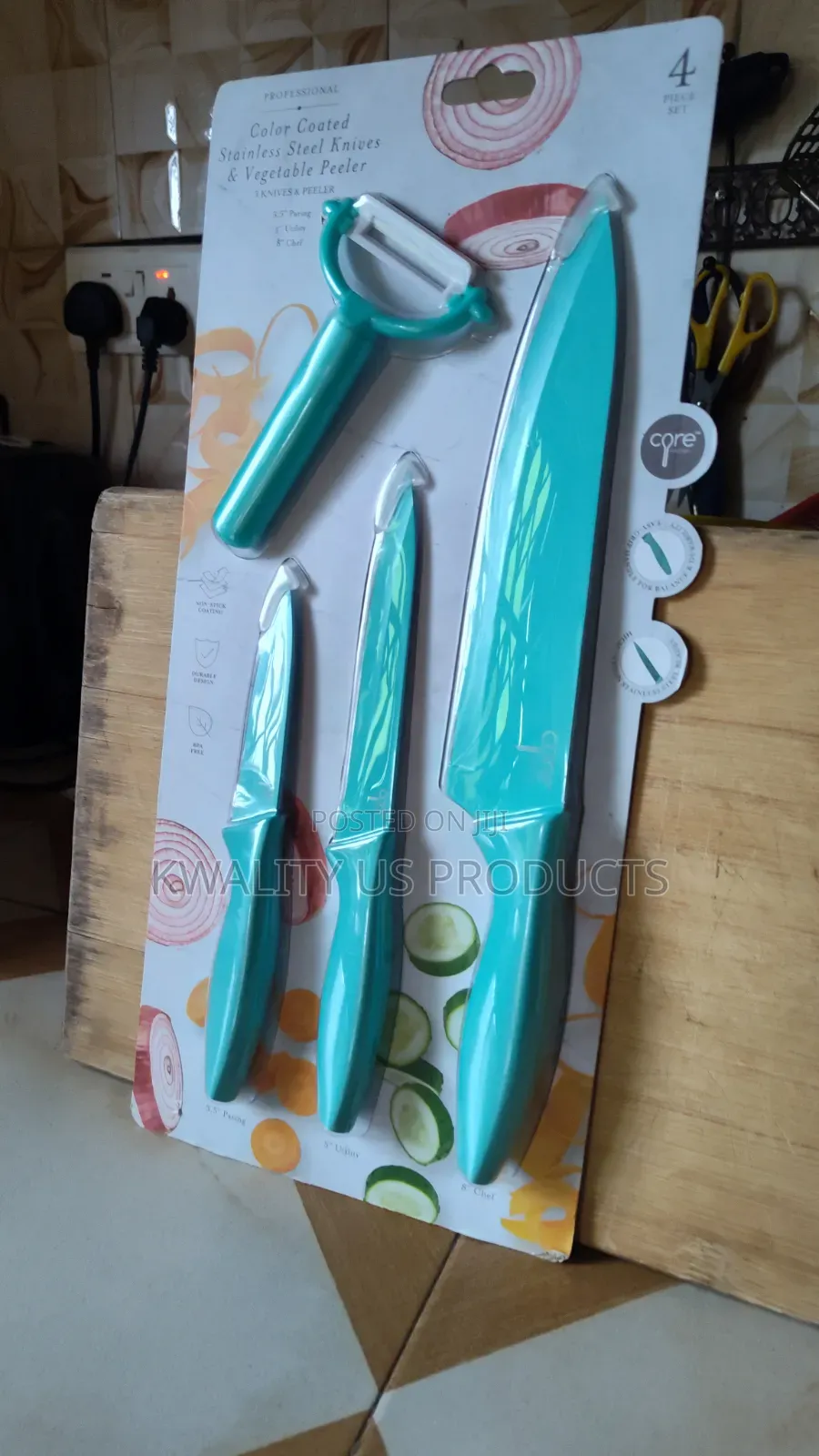 Professional Colour-Coated Knives and Peeler - 4 Set