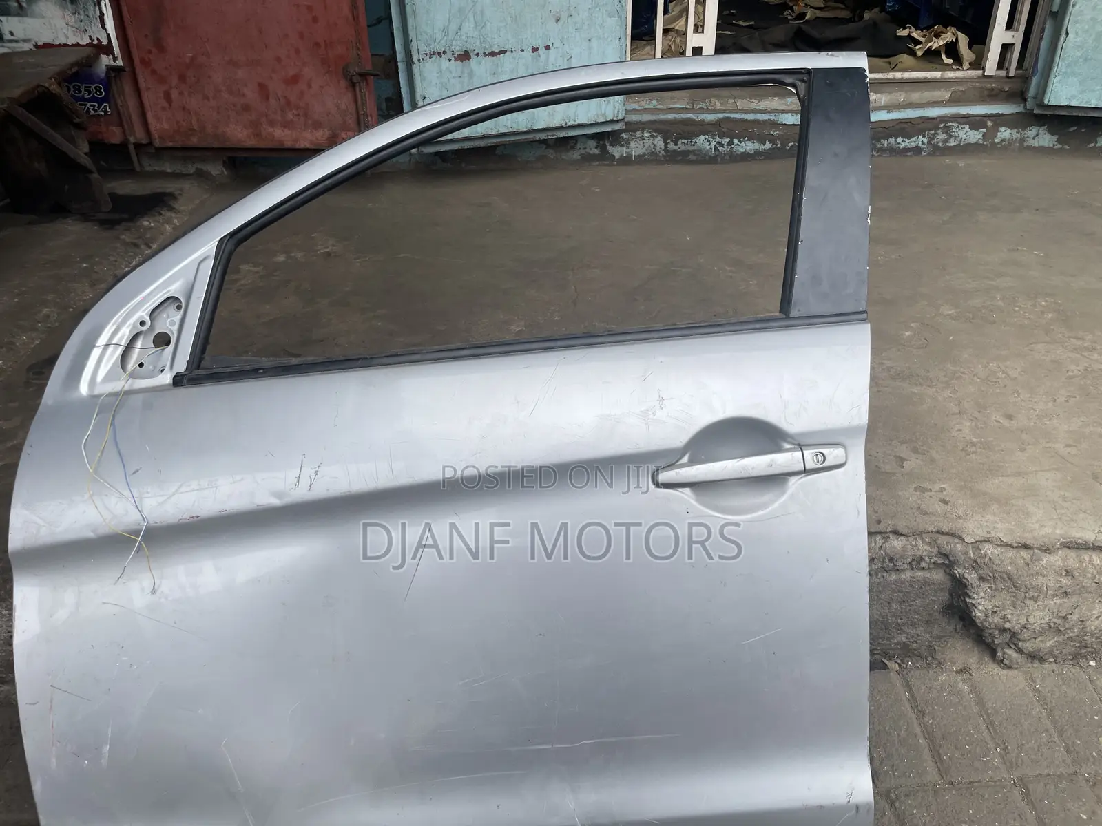 Mitsubishi Outlander 2016 Door