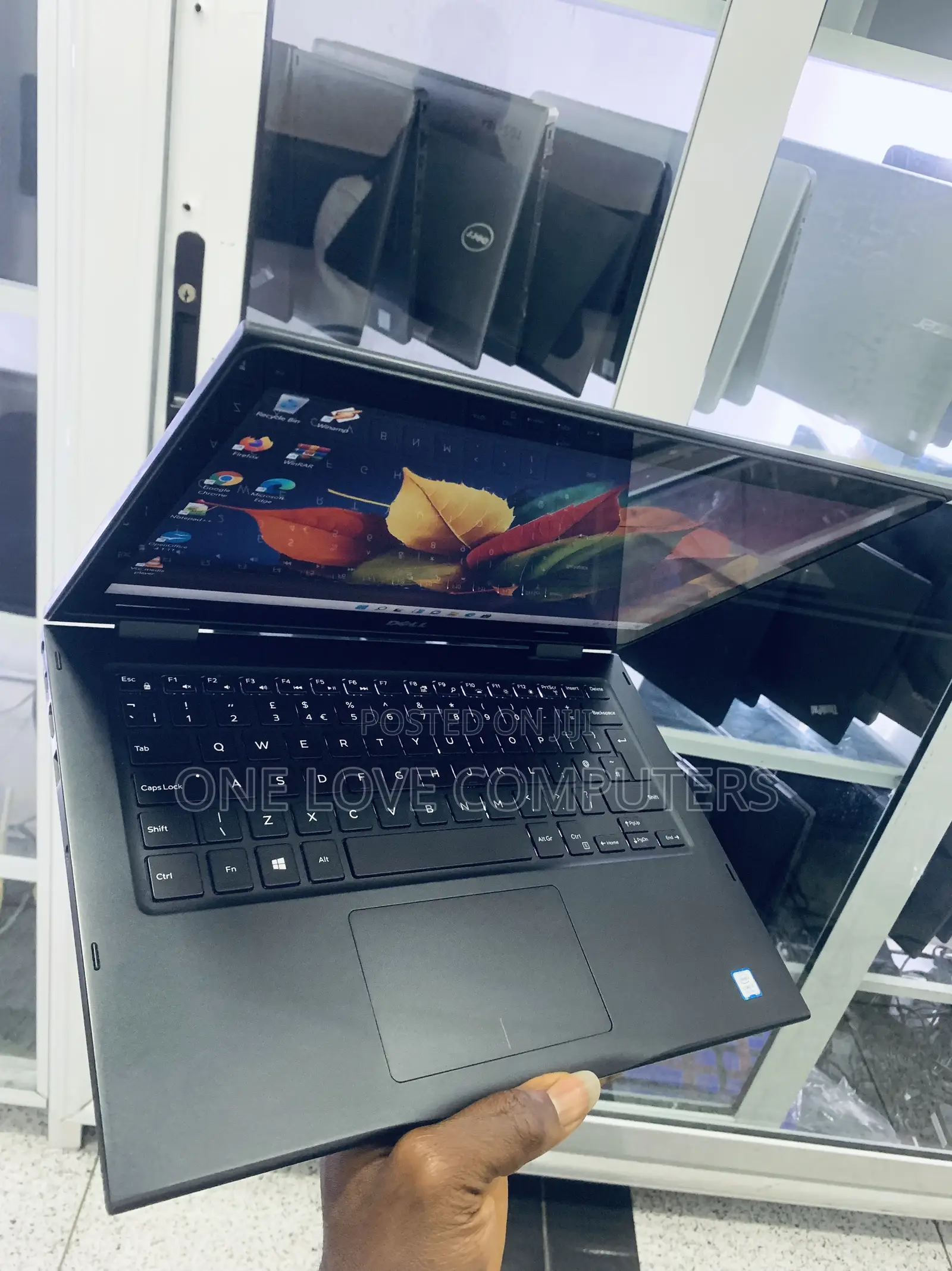 Laptop Dell Latitude 3390 2-in-1 8GB Intel Core i5 SSD 256GB