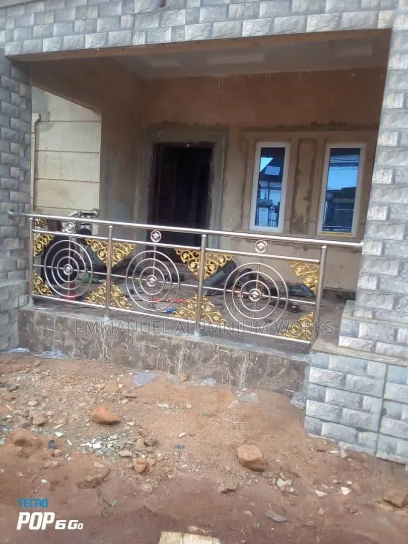 2 Base Stainless Gold Balustrade