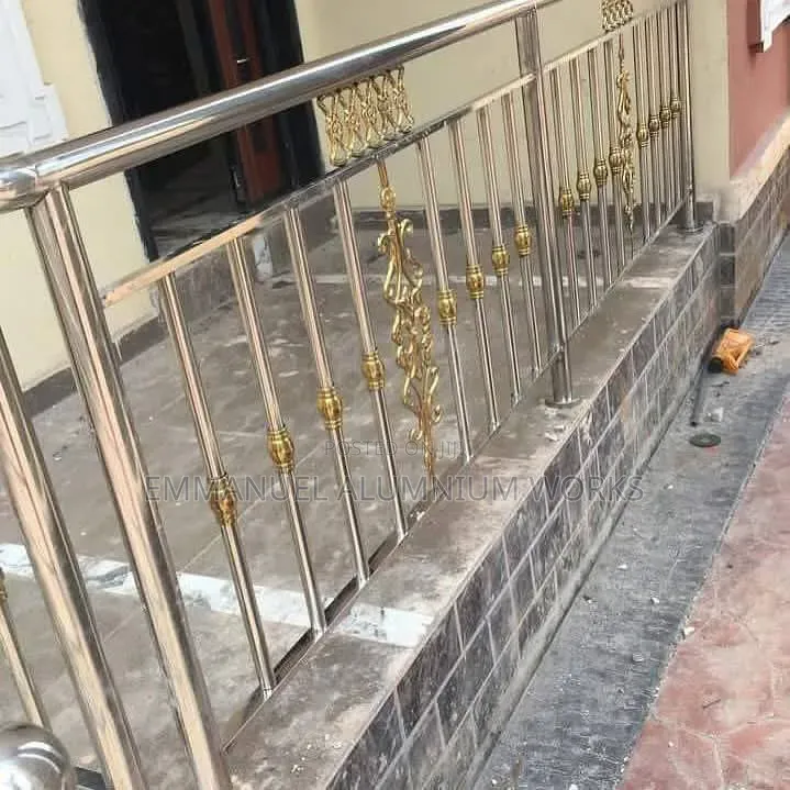 2 Base Stainless Gold Balustrade