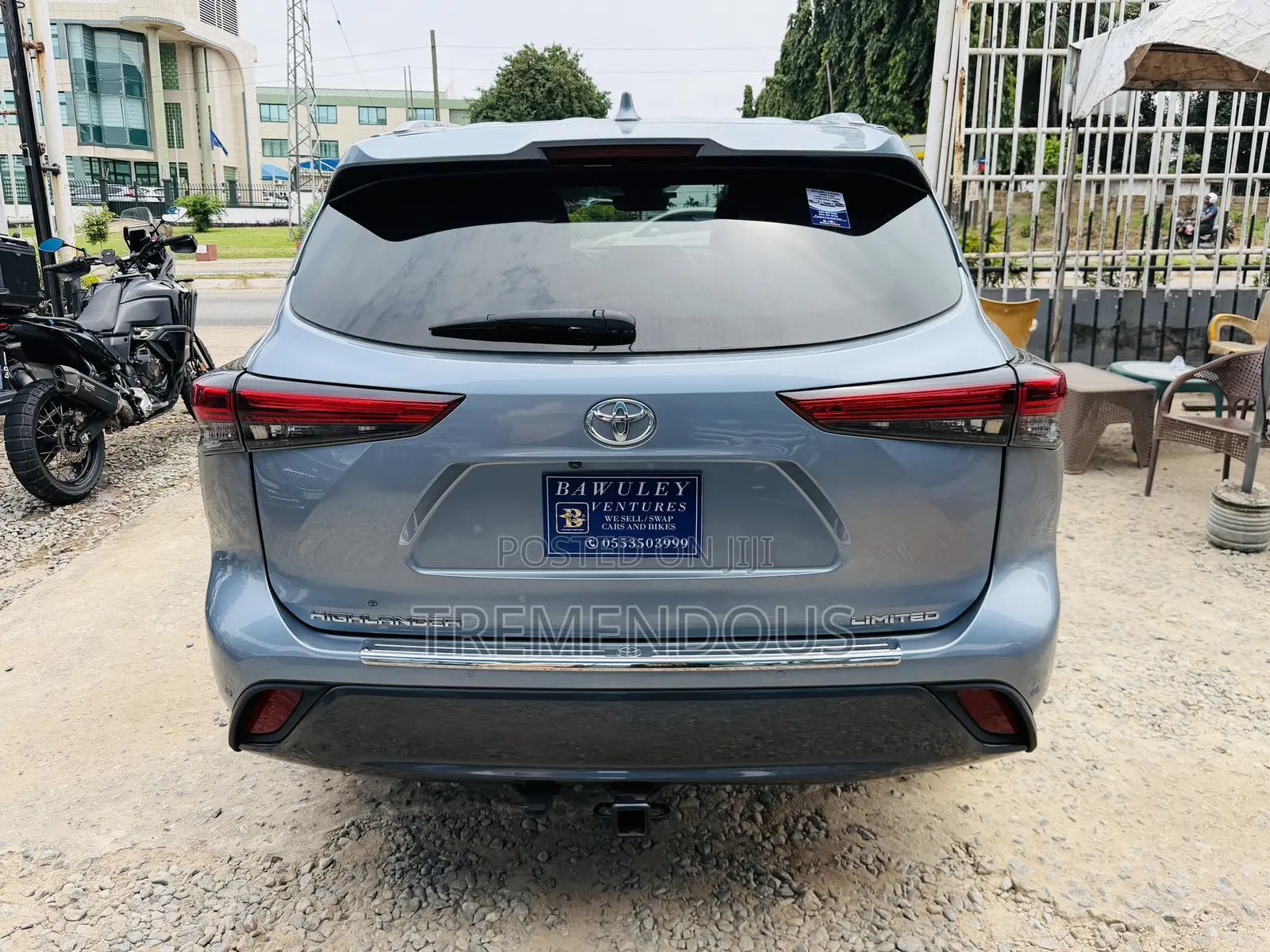 Toyota Highlander Limited AWD 2023 Blue