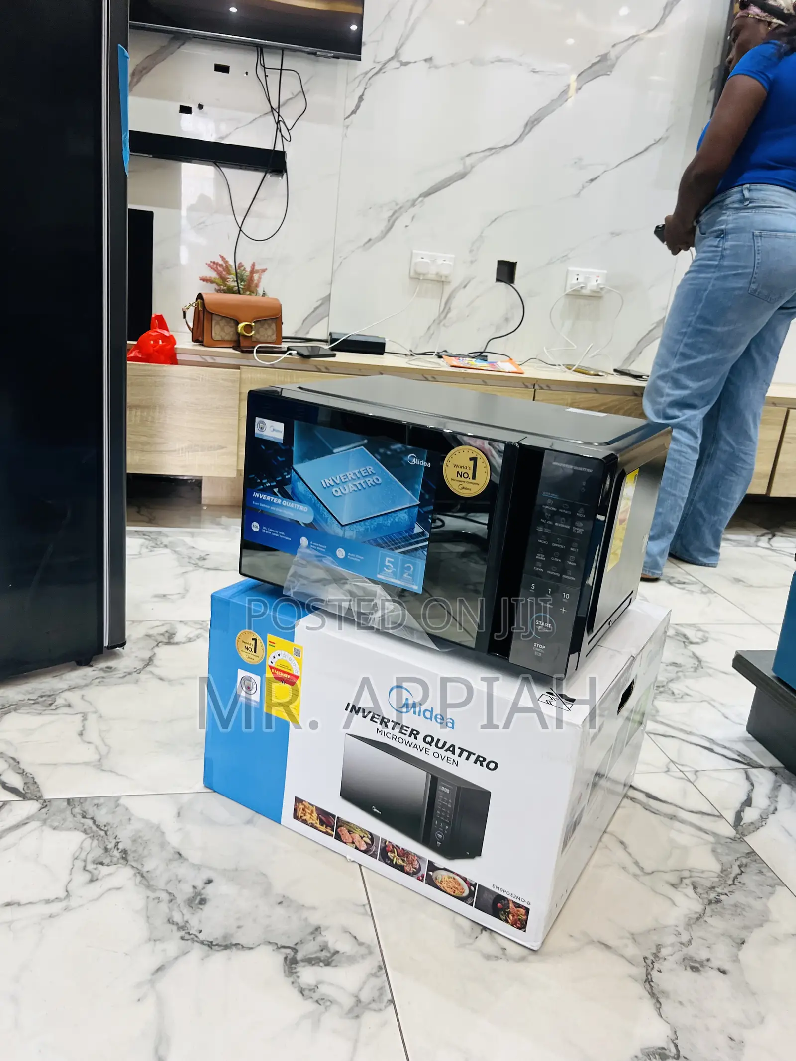 Shop Quality Midea EM9P032MO-B 30Liters Inverter Quattro Microwave.