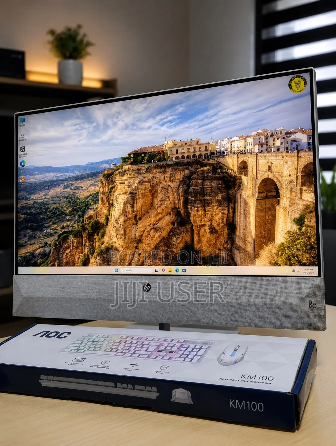 Desktop Computer HP Pavilion 27 8GB Intel Core i5 SSD 256GB