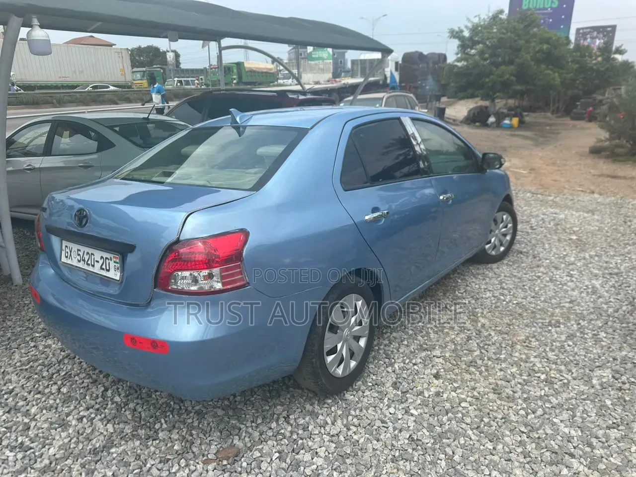 Toyota Belta 2010 Blue