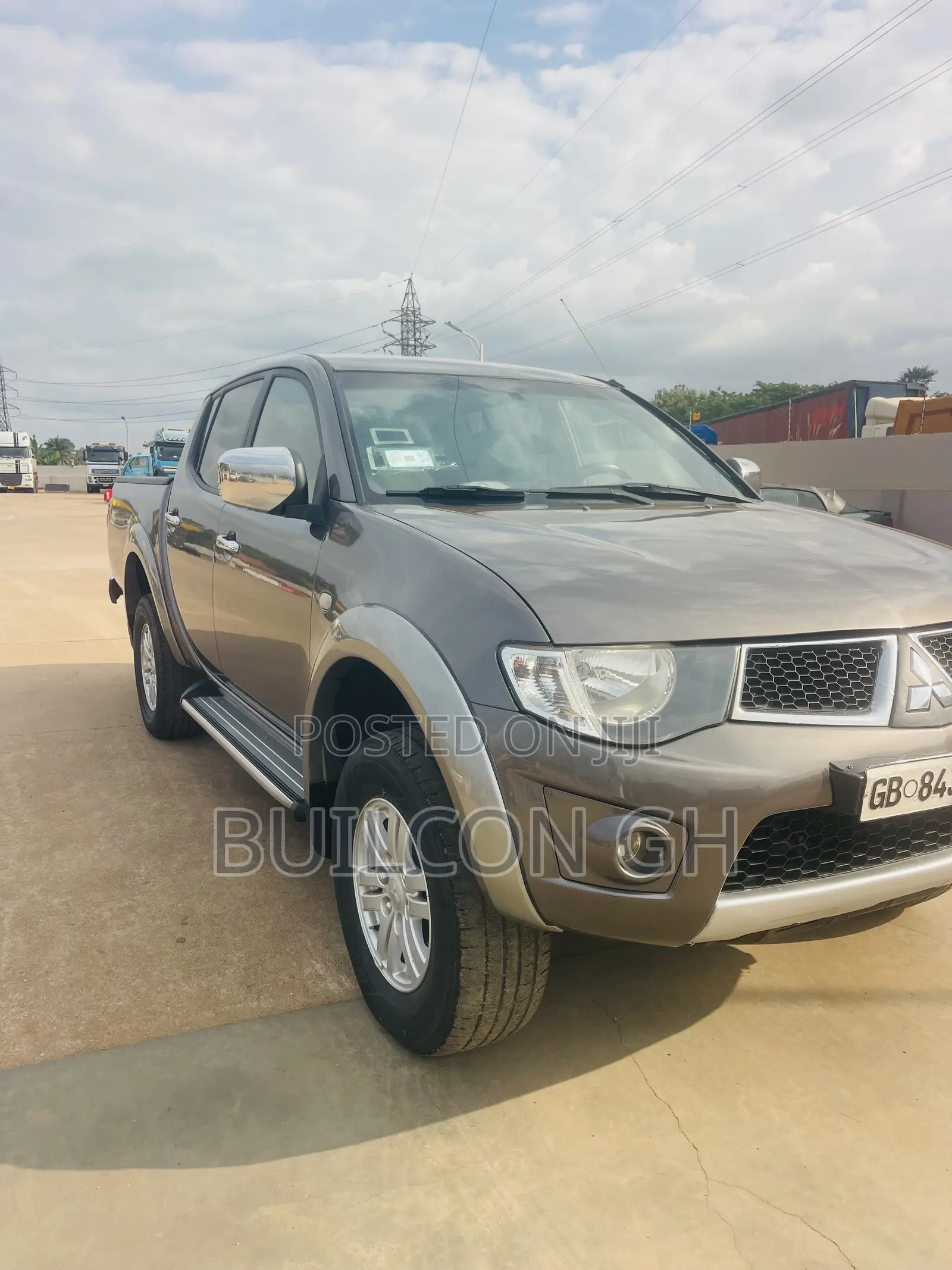Mitsubishi L200 Double Cab 2.5 180hp 4WD 2012 Gray