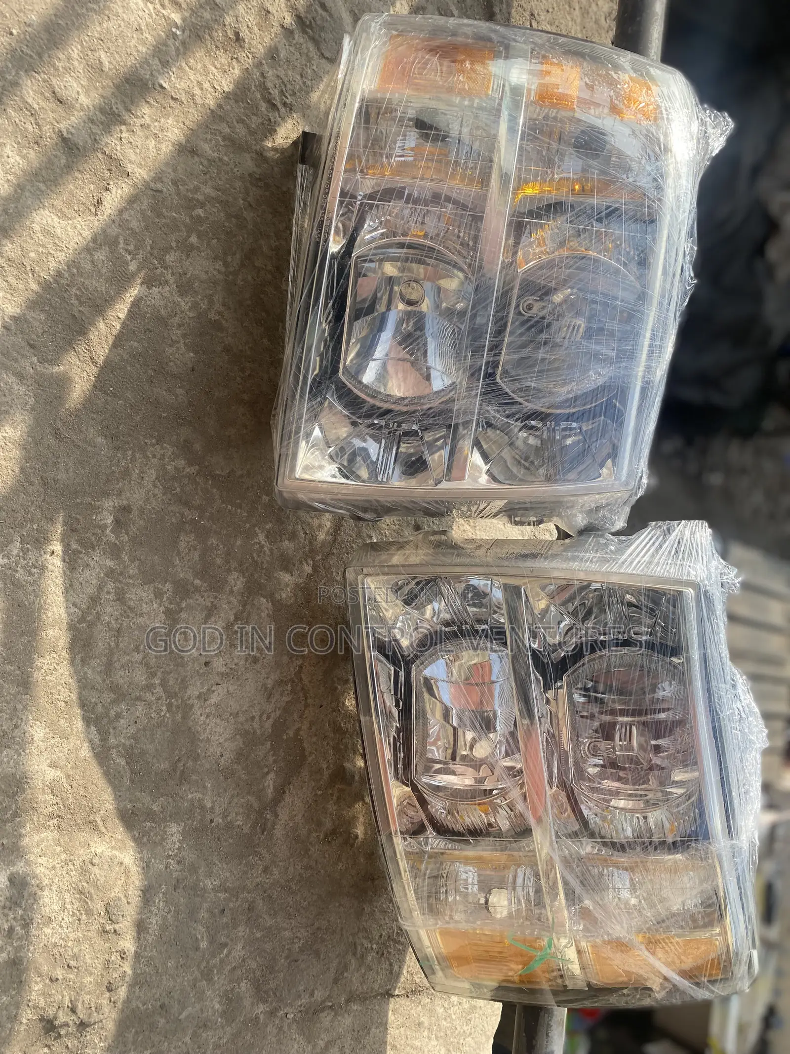 Chevrolet Silverado 2008 Headlight Pair