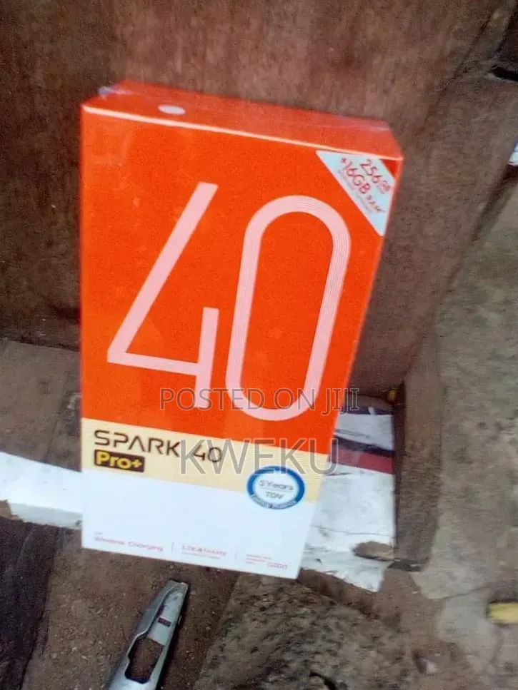 New Tecno Spark 40 Pro+ 256 GB Gold