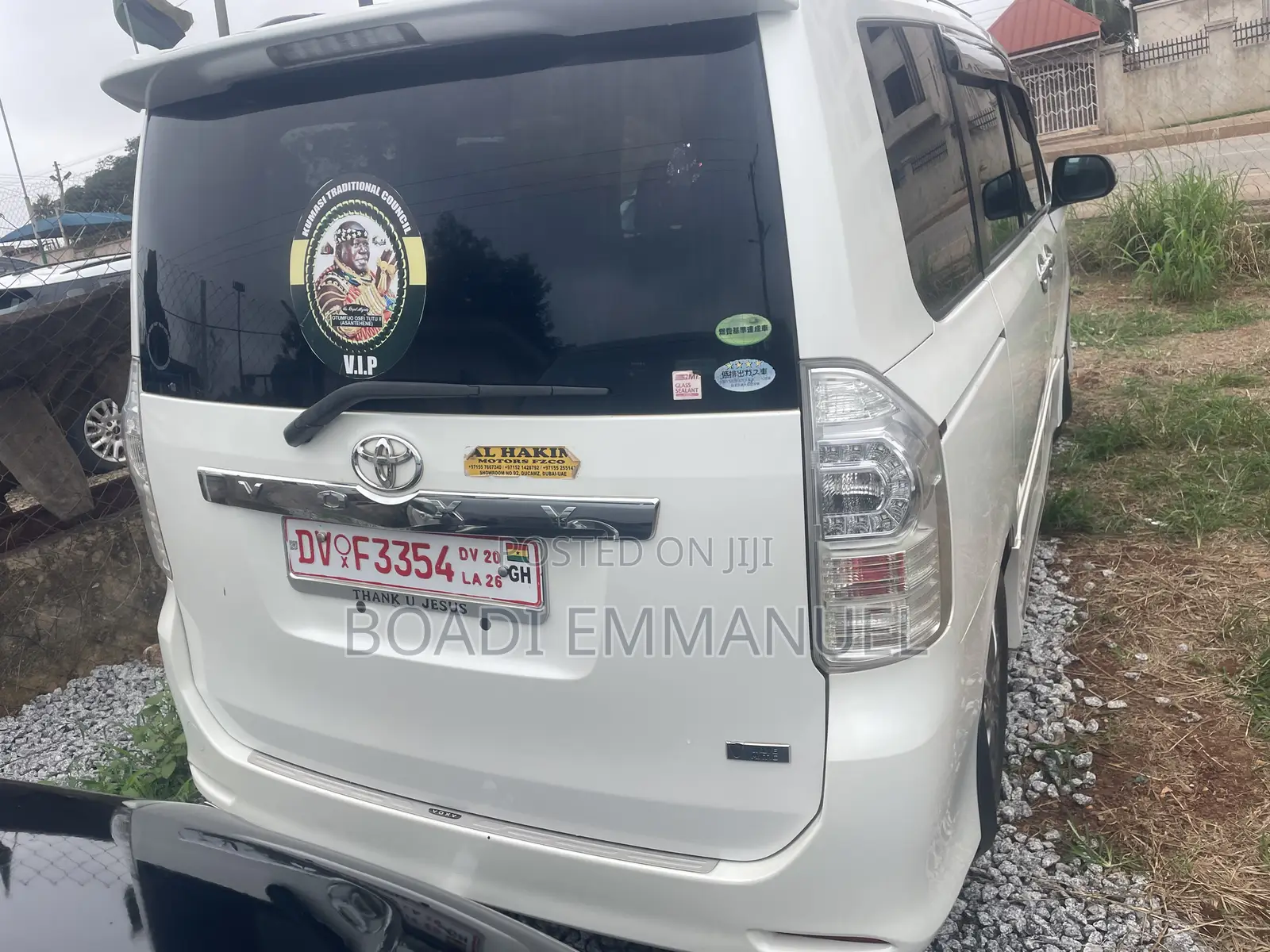 Toyota Voxy 2012 White