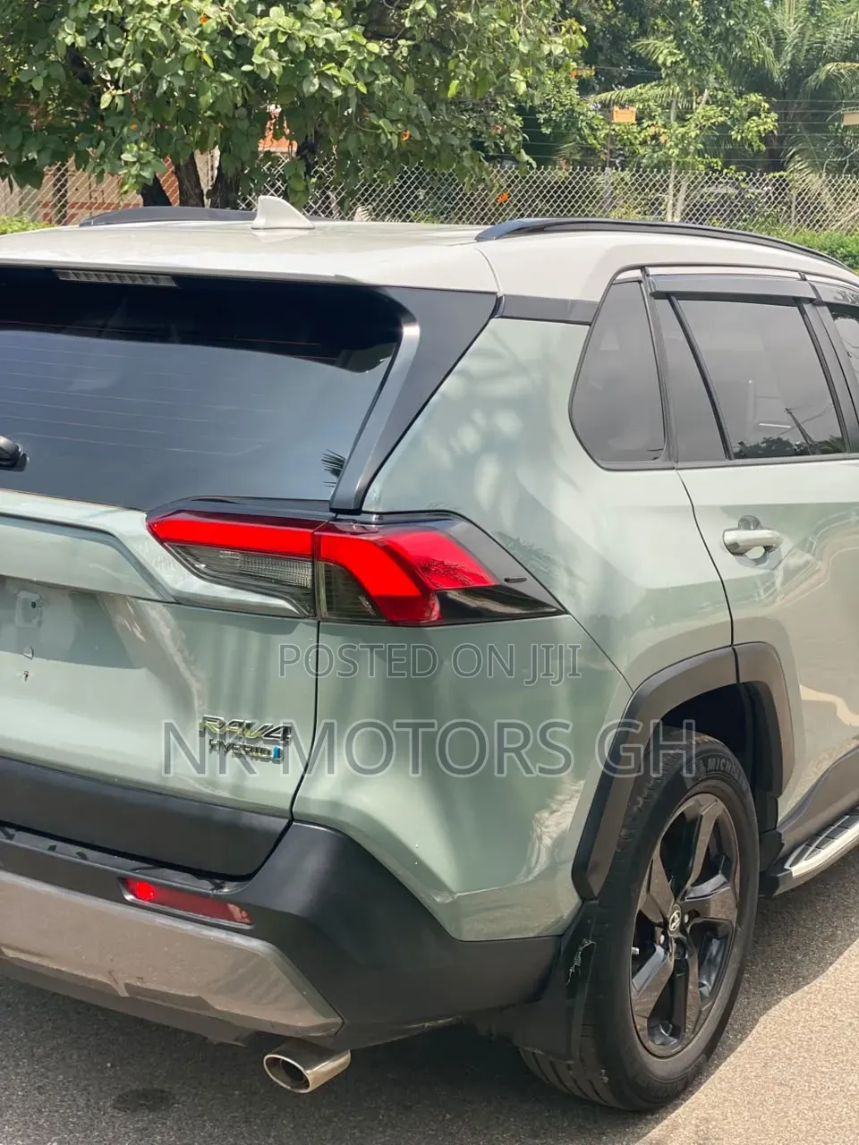 Toyota RAV4 2020 Green