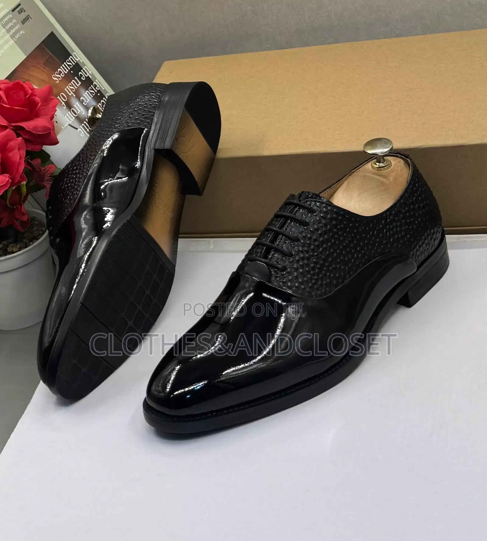 Formal Men's Lace-Up Dress Shoes Feature a Striking Combination.