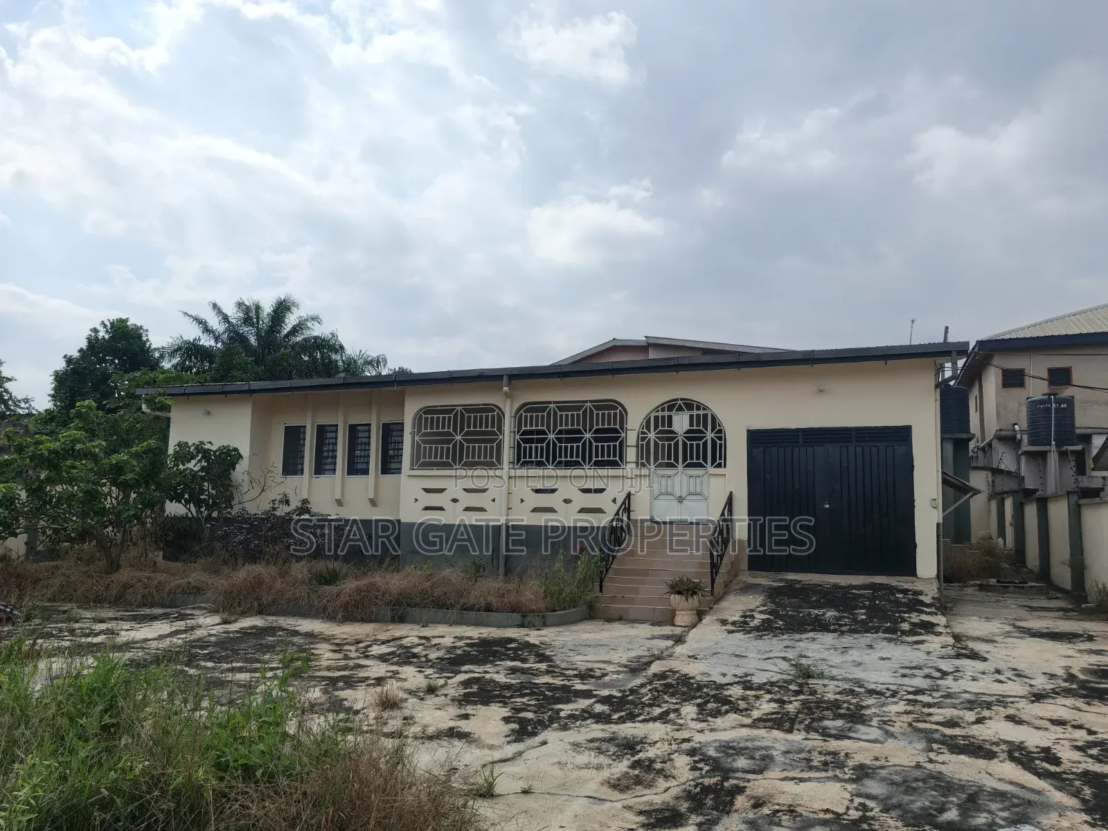 3bdrm House in Oduom, Near Tech, Kumasi Metropolitan for sale